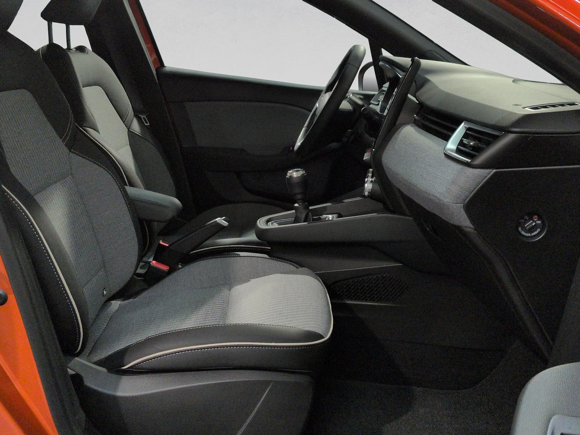 RENAULT Clio 1.0 Techno-image-16