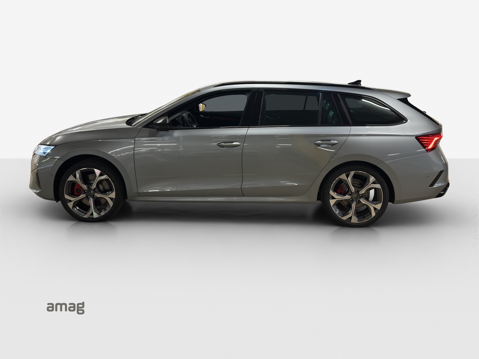 SKODA Octavia Combi 2.0 TSI DSG RS 30 Years Edition-image-1