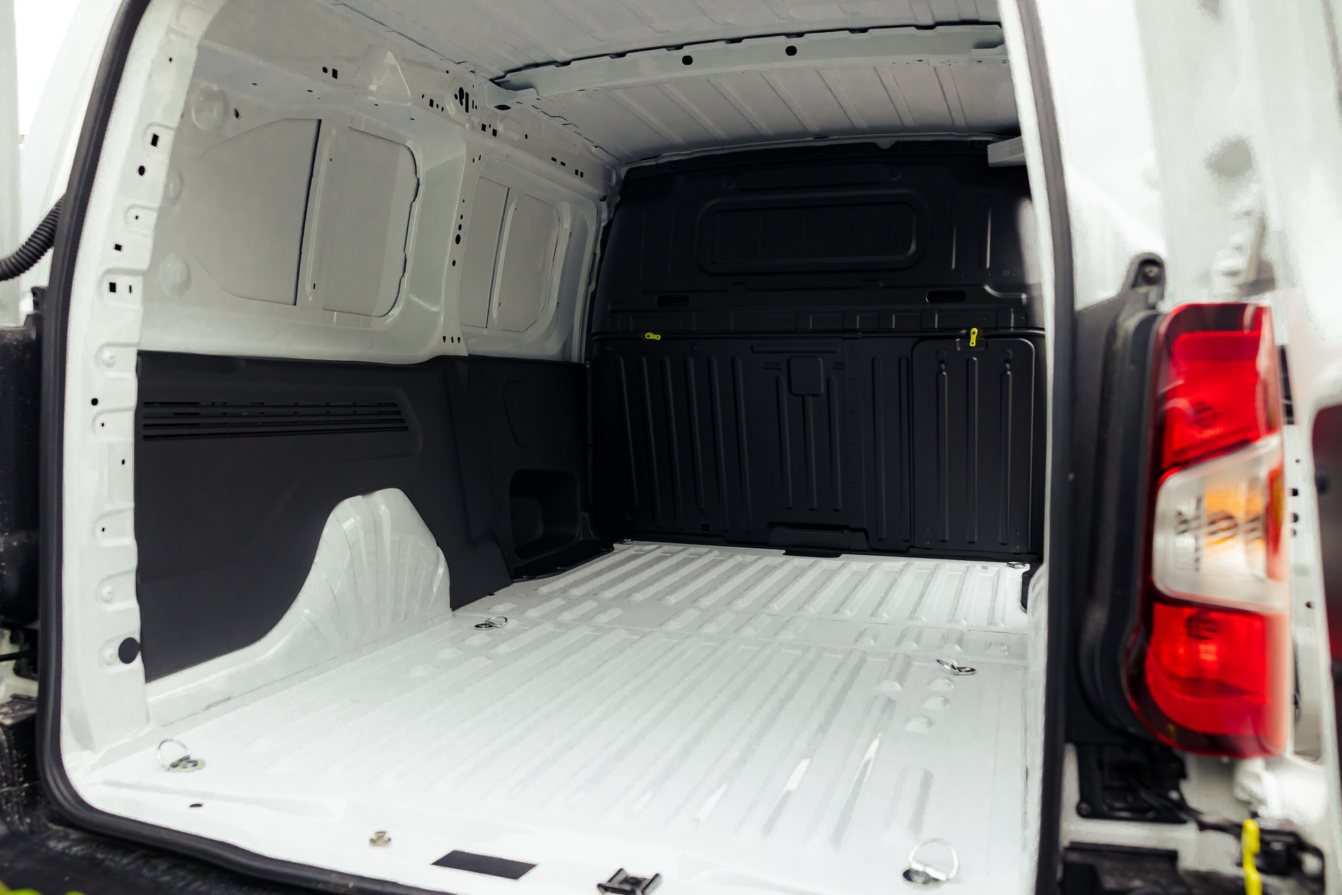 FIAT Doblo 1.5 BlueHDi XL1000kg-image-5