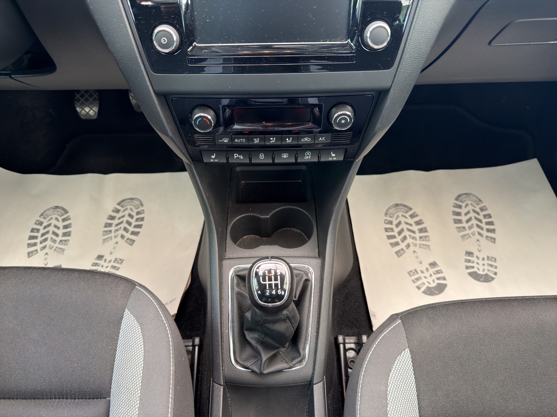 SKODA Rapid Spaceback 1.0 TSI Ambition-image-11