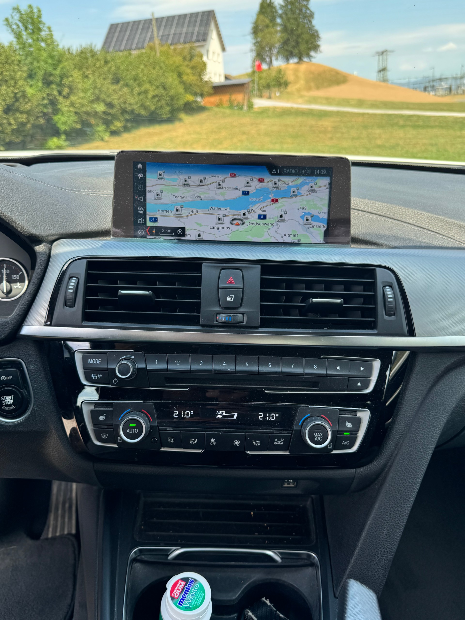 BMW 320d xDrive-image-5