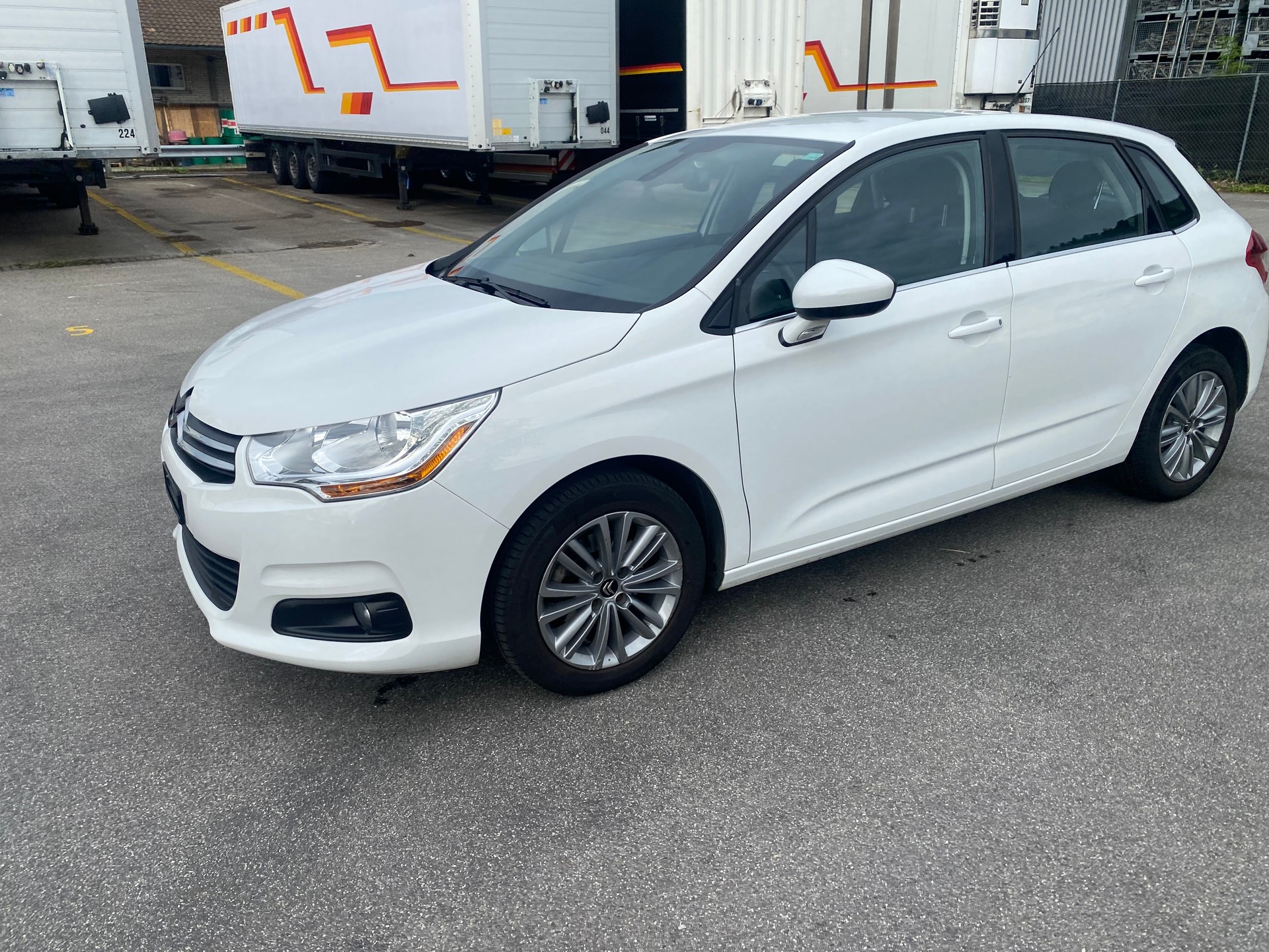 CITROEN C4 Berline 1.6 VTi Séduction BVA4-image-1