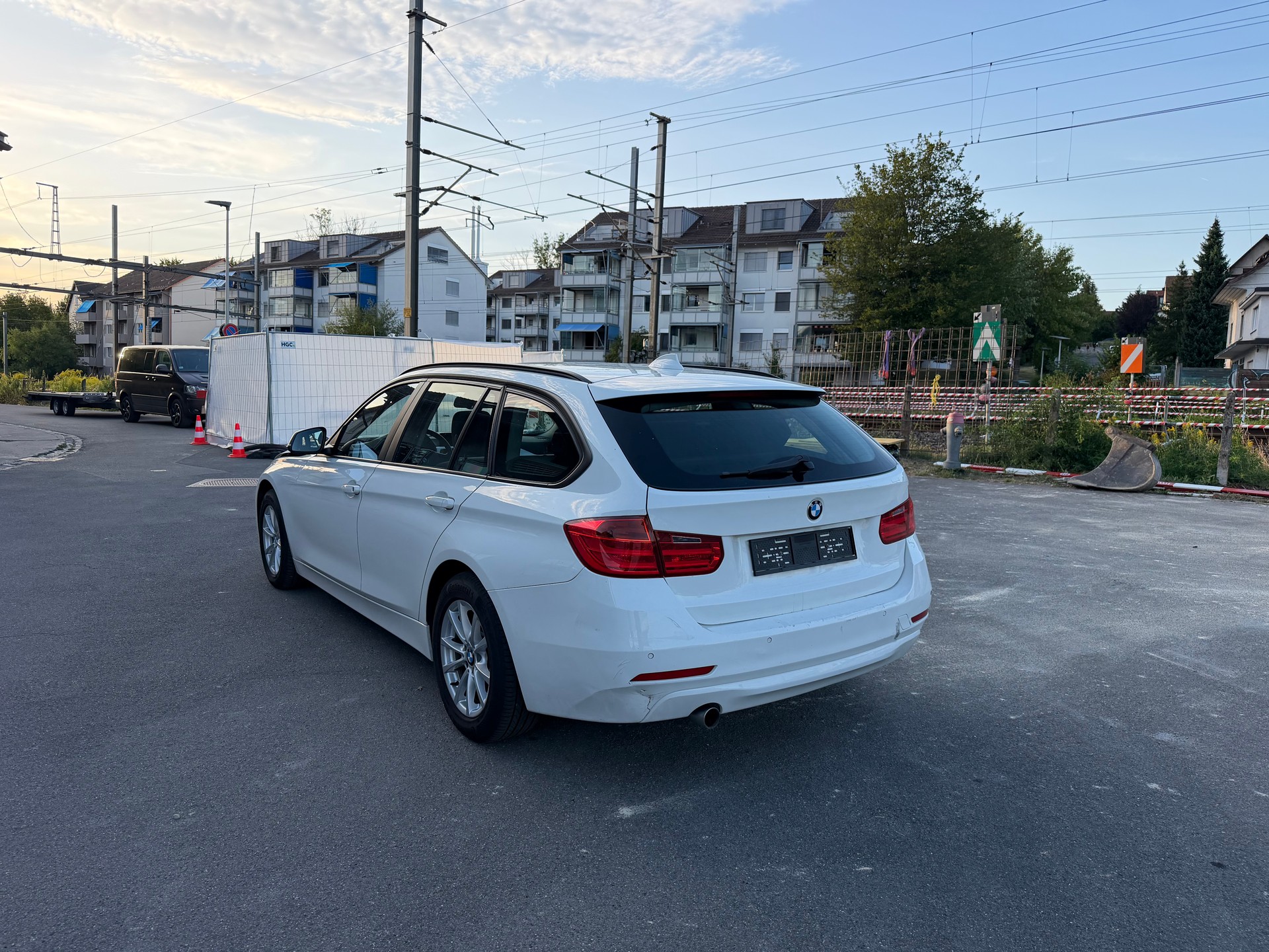 BMW 320d xDrive Touring Steptronic-image-5