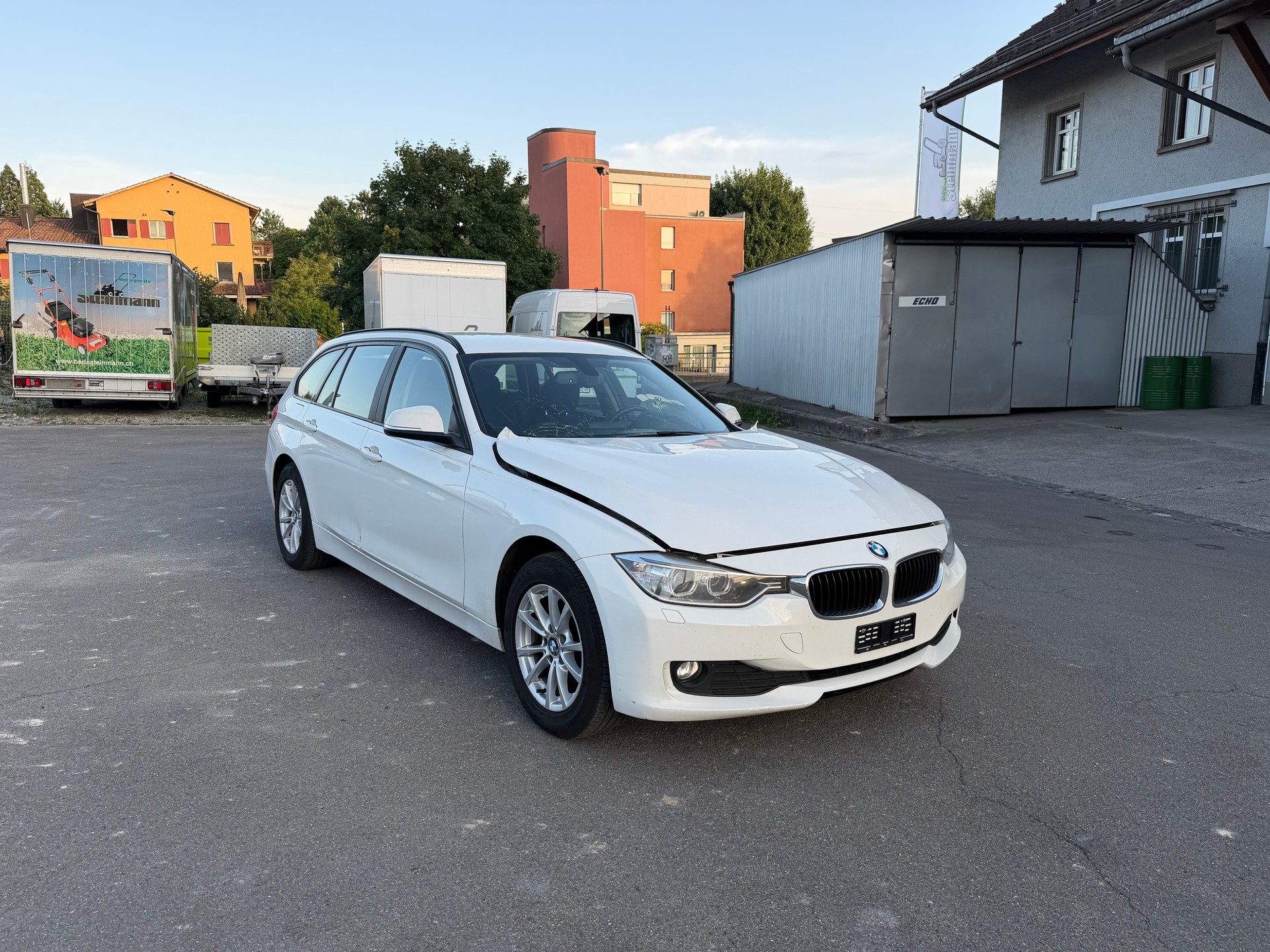BMW 320d xDrive Touring Steptronic-image-1