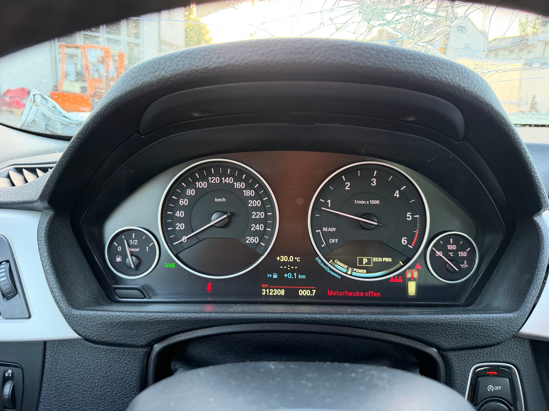 BMW 320d xDrive Touring Steptronic-image-9