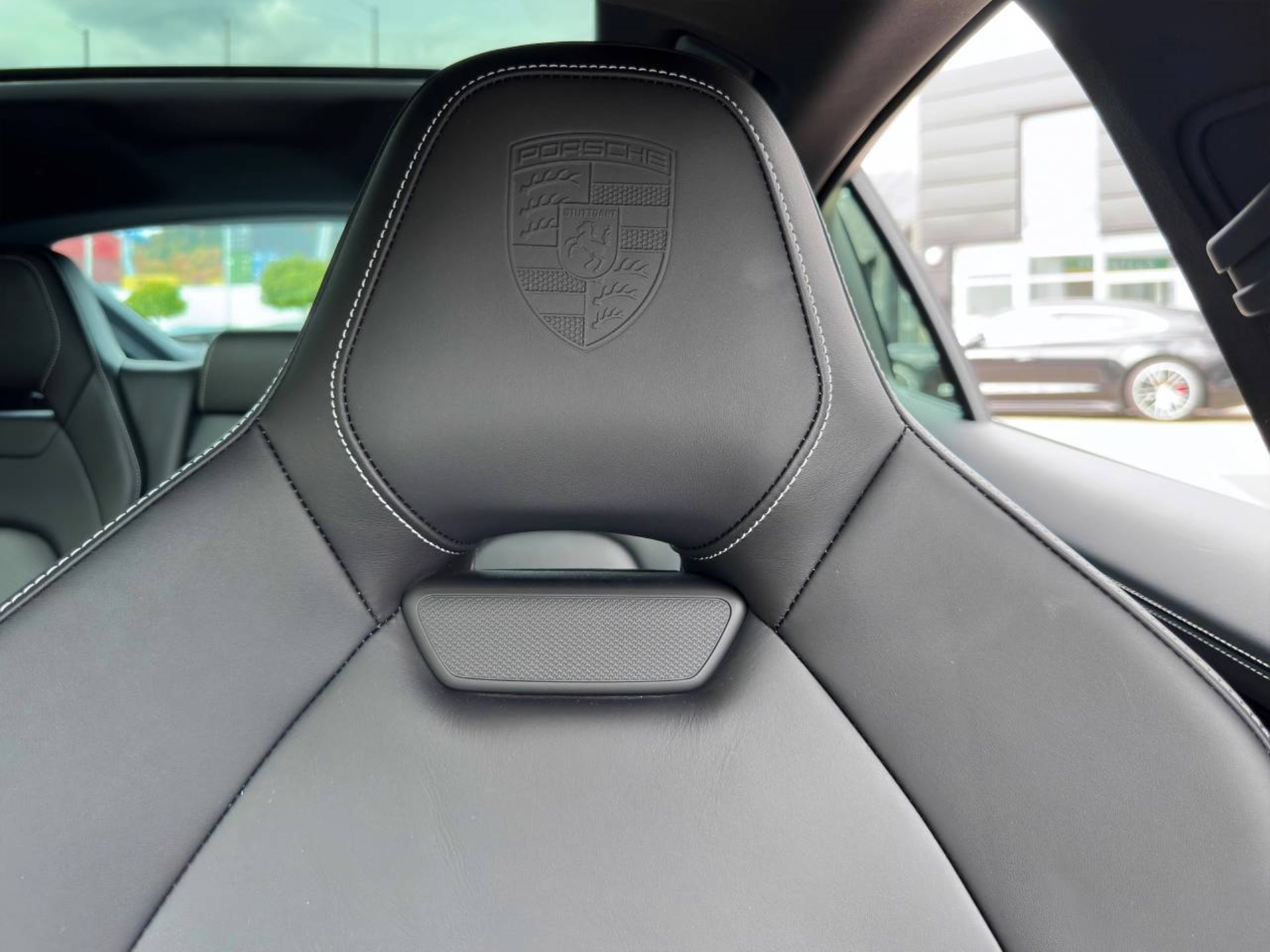 PORSCHE Panamera 4S E-Hybrid-image-26