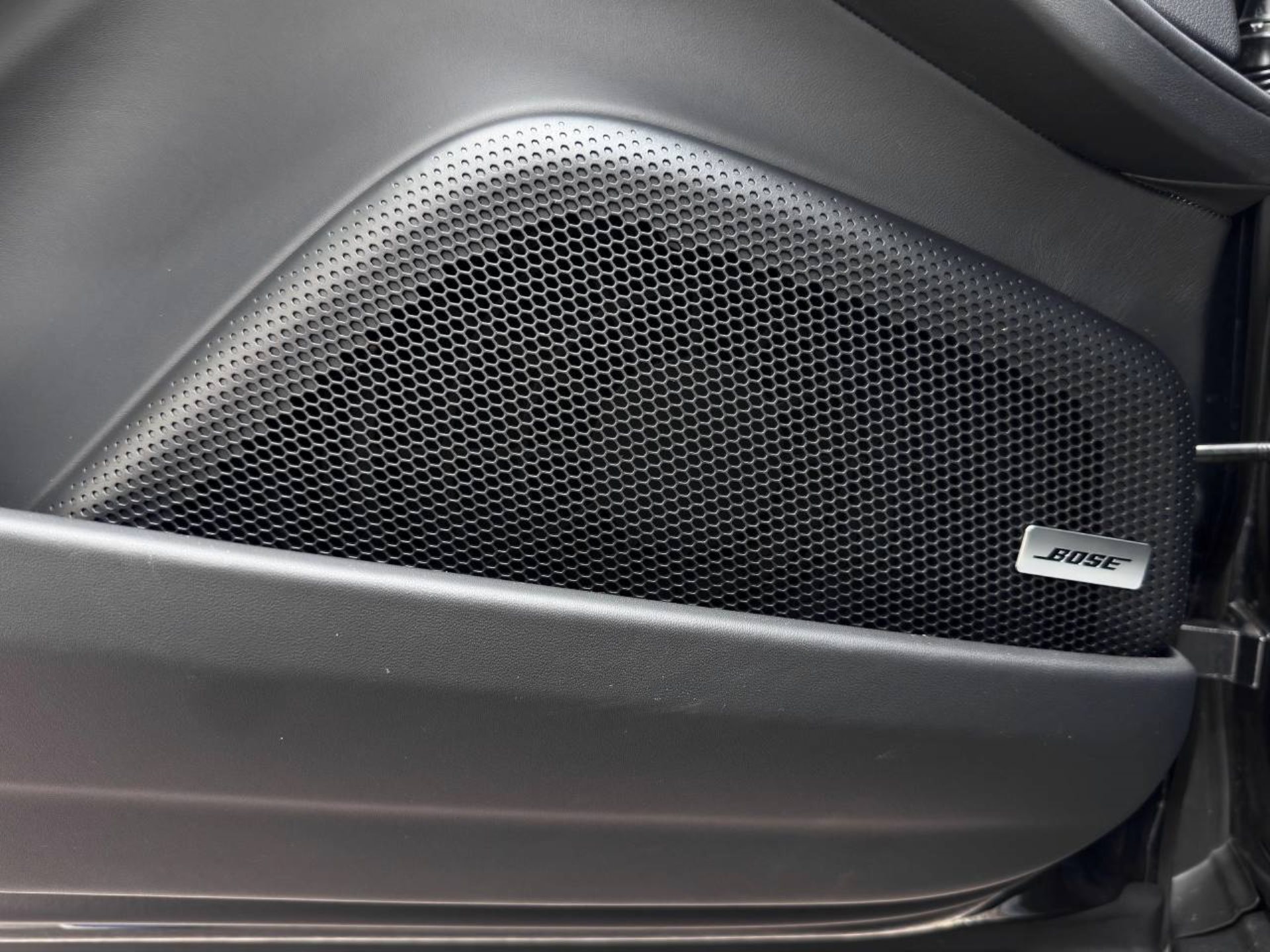 PORSCHE Panamera 4S E-Hybrid-image-28