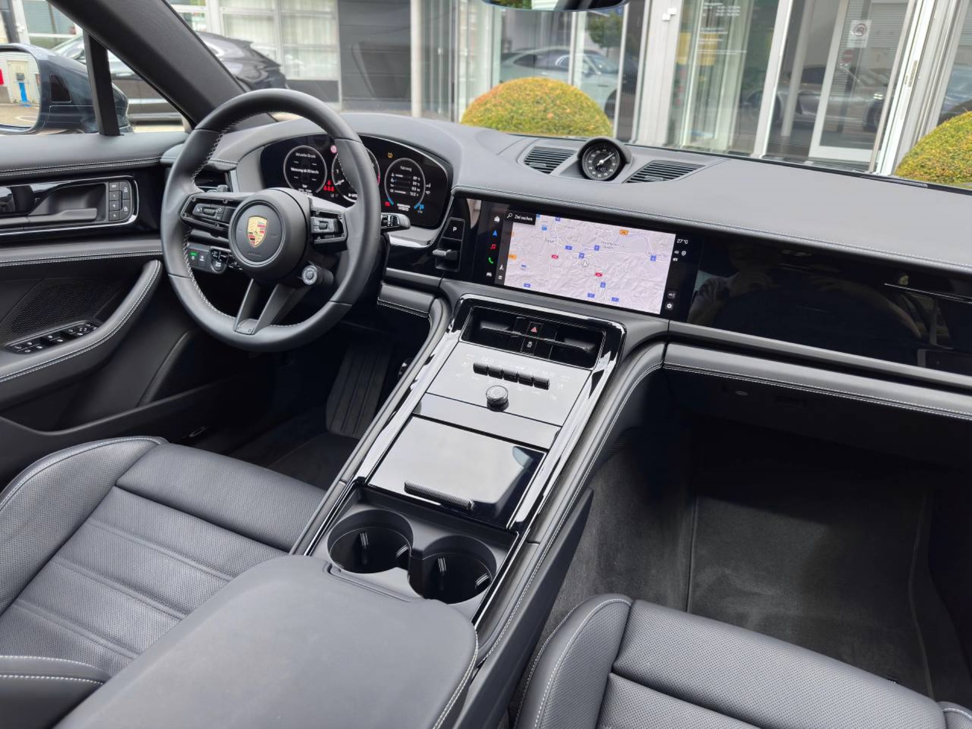 PORSCHE Panamera 4S E-Hybrid-image-20