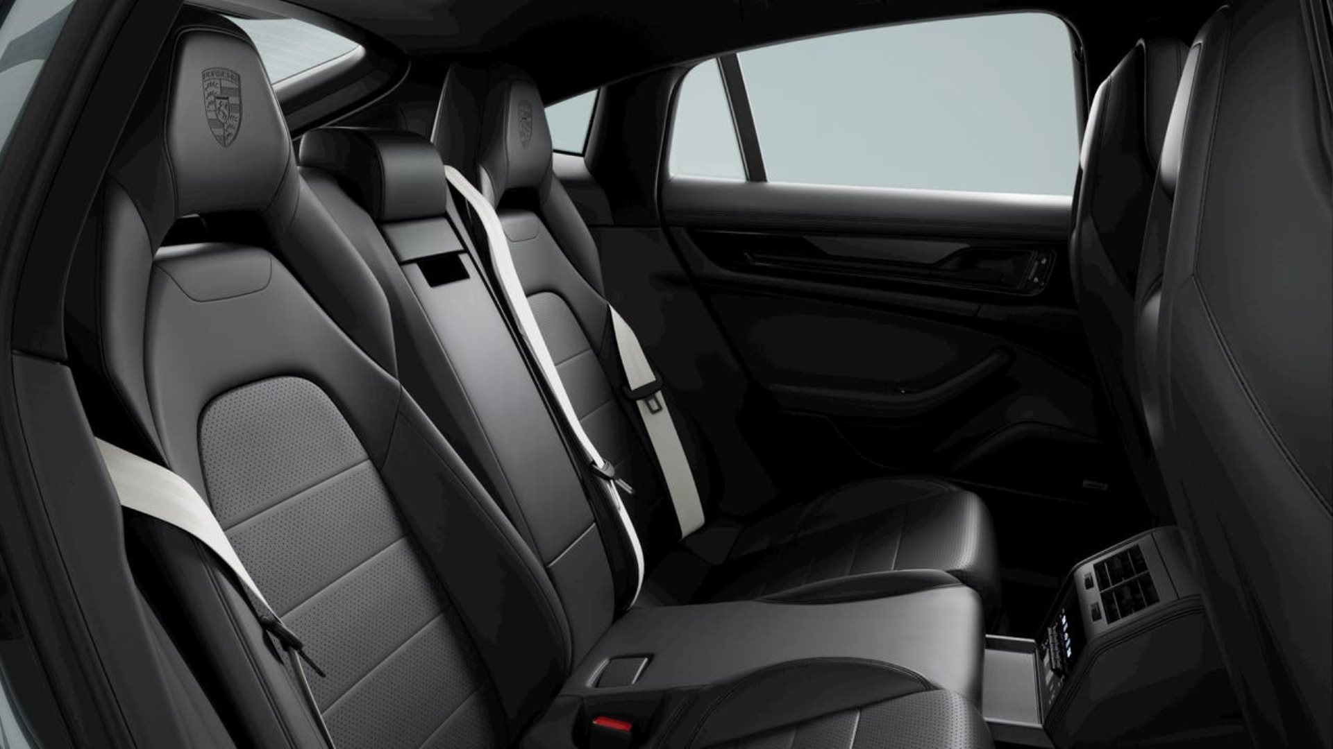 PORSCHE Panamera 4S E-Hybrid-image-12