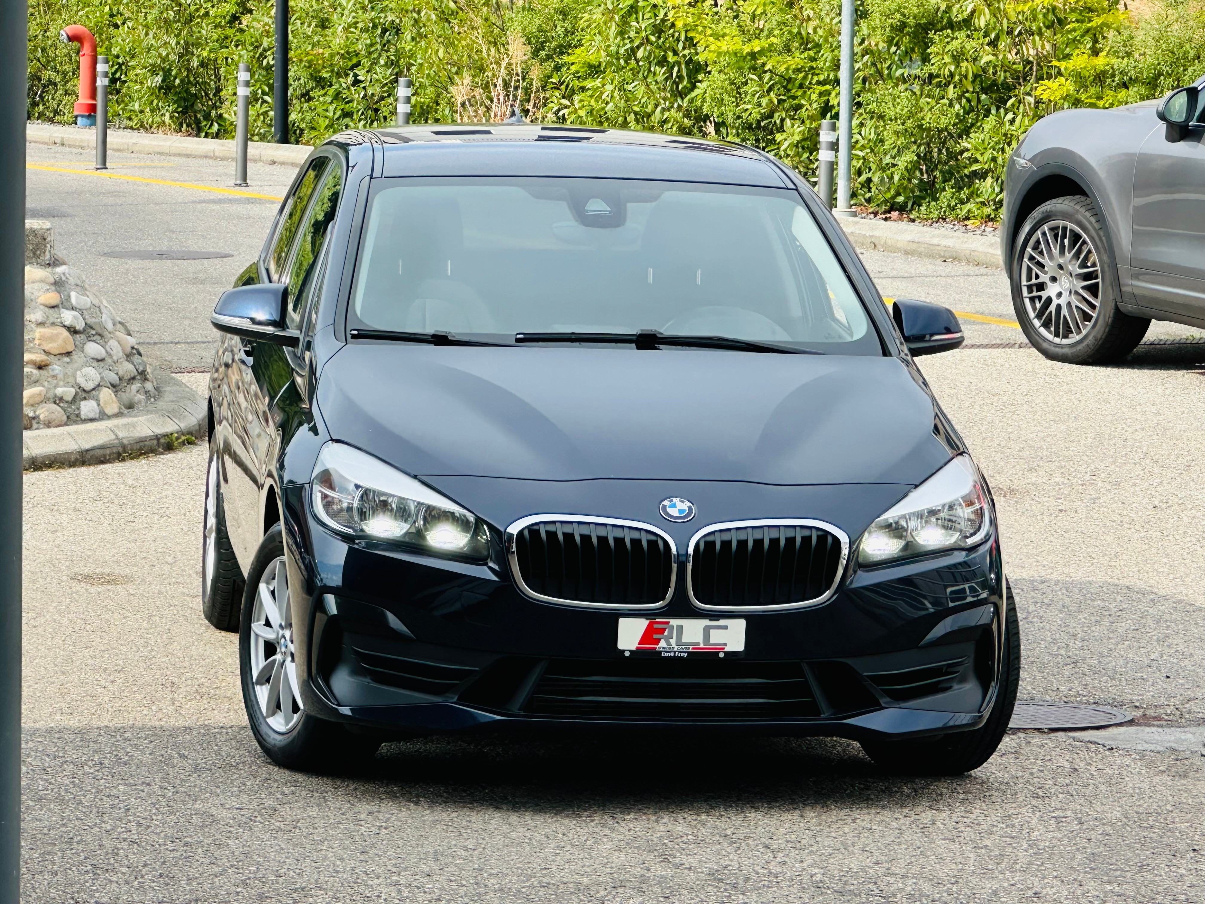 Car photo
