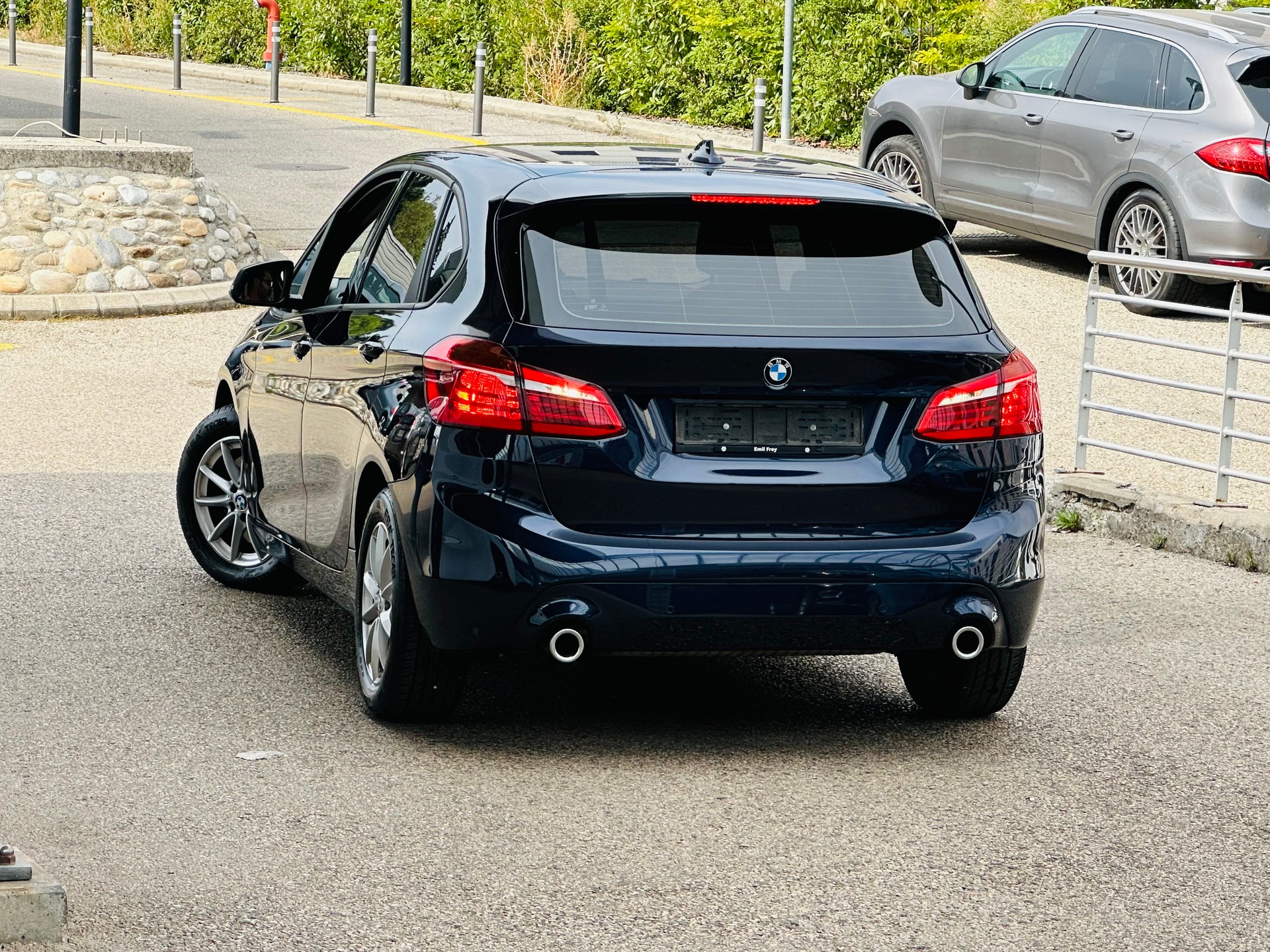 BMW 220i Active Tourer DKG-image-9