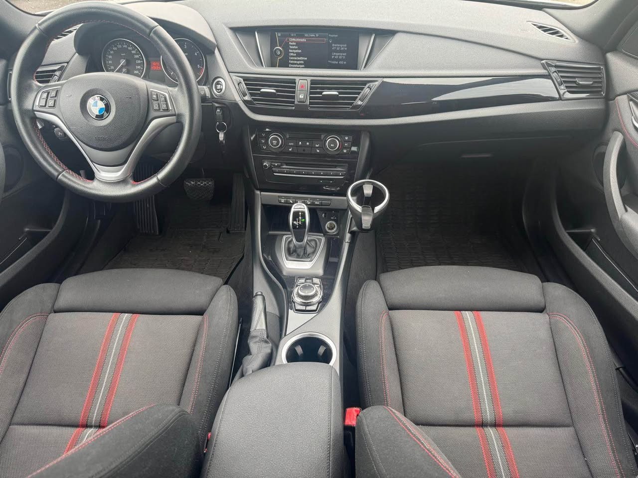 BMW X1 xDrive 20d xLine Steptronic-image-8