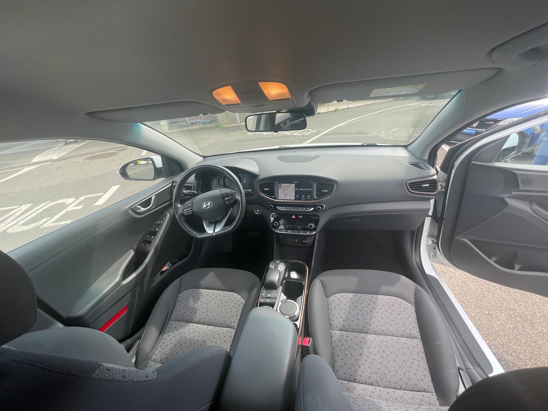 HYUNDAI Ioniq Amplia-image-7