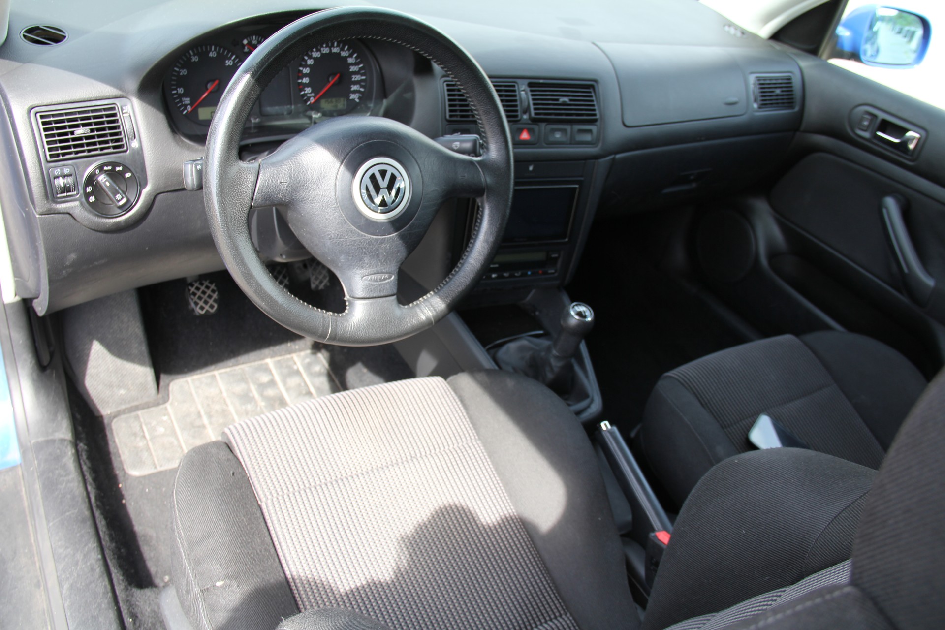 VW GTi-image-8
