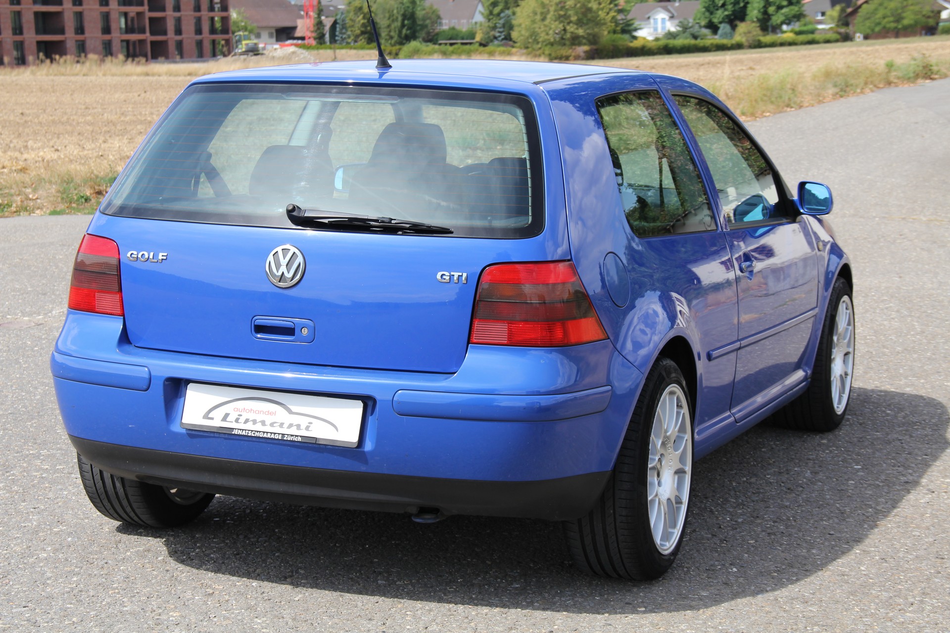 VW GTi-image-5