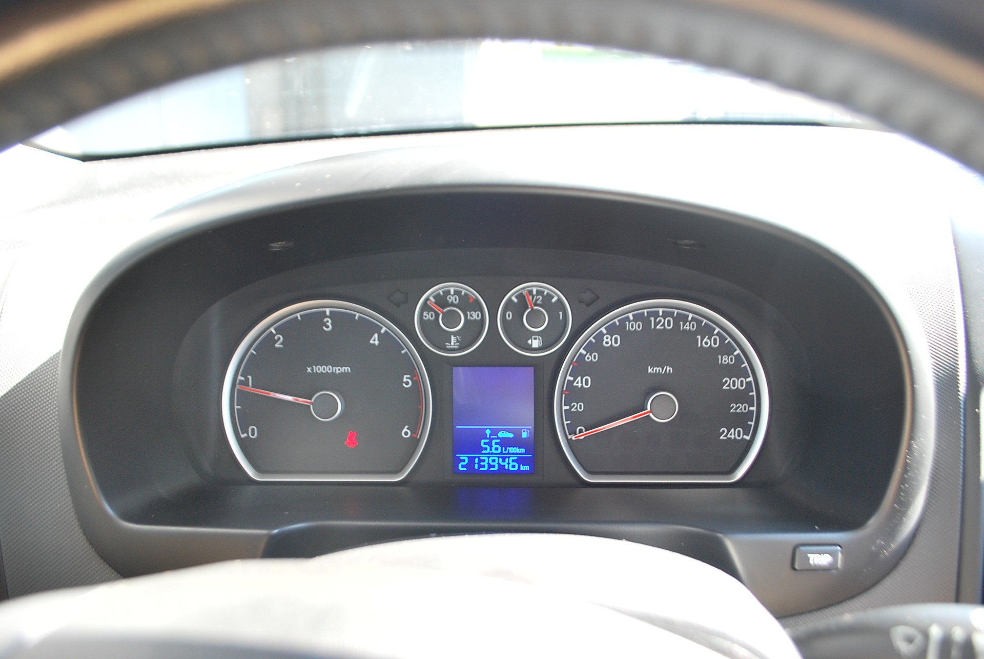 HYUNDAI i30 Wagon 1.6 CRDi Style-image-9