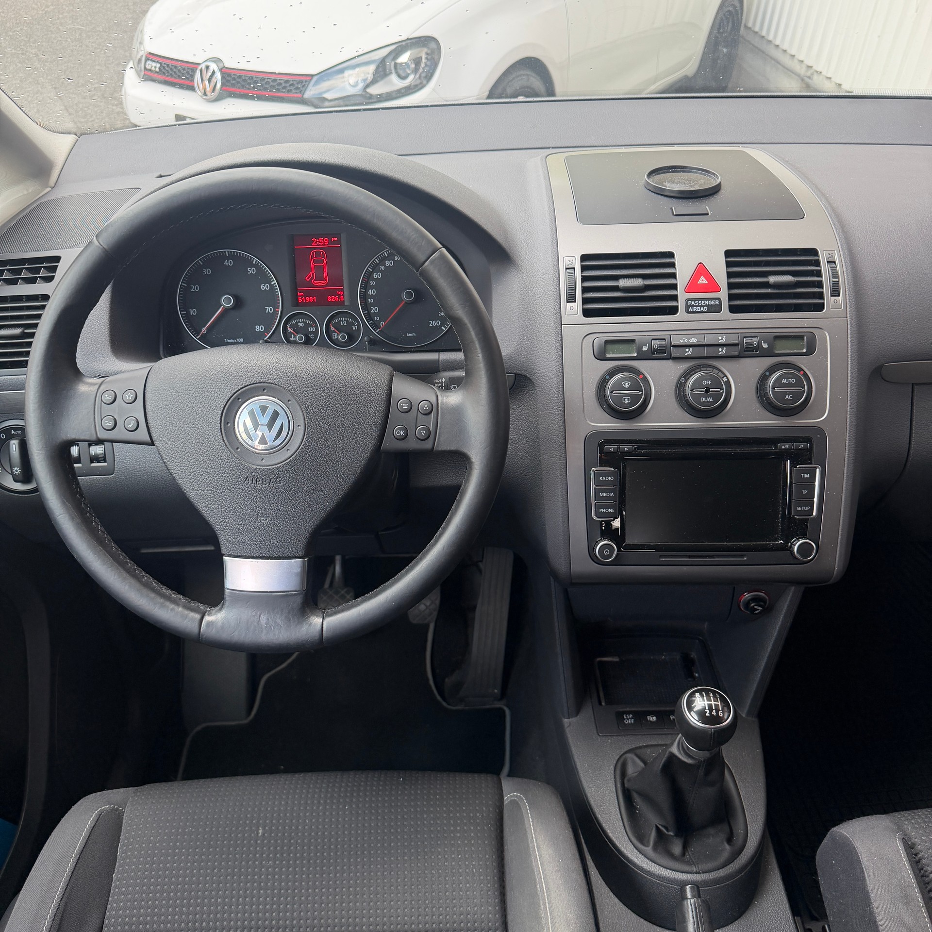 VW Touran 1.4 TSI Highline-image-8