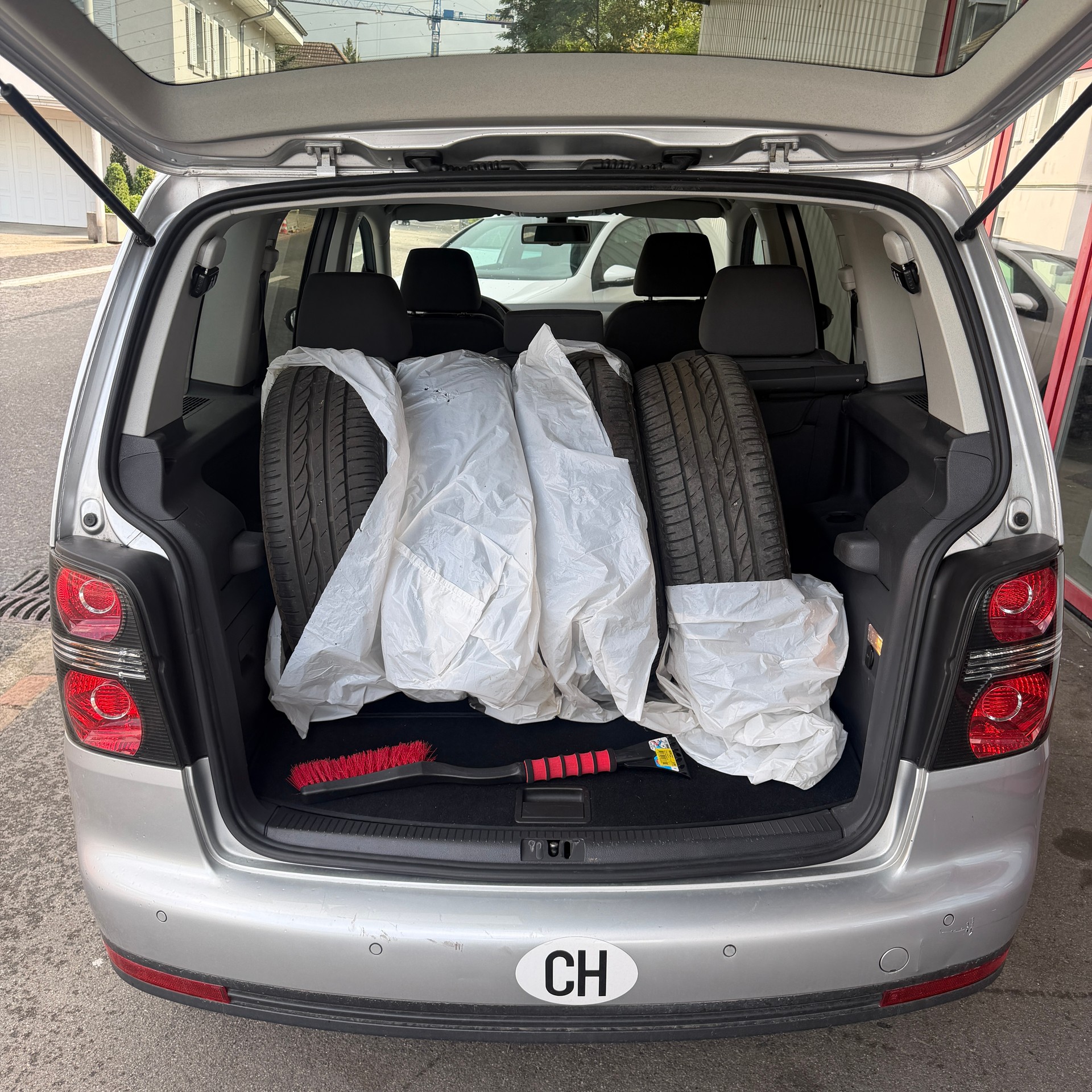VW Touran 1.4 TSI Highline-image-6