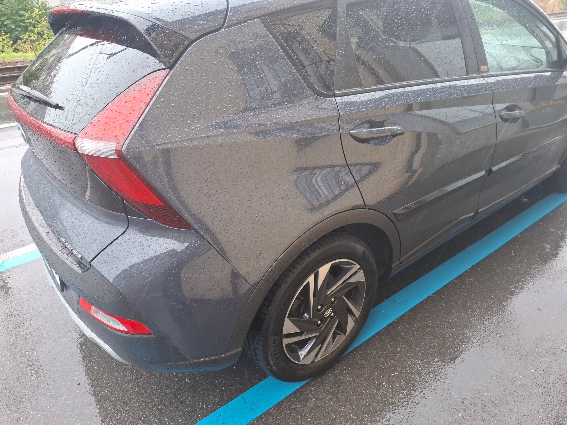 HYUNDAI 1.0 T-GDi Amplia-image-3