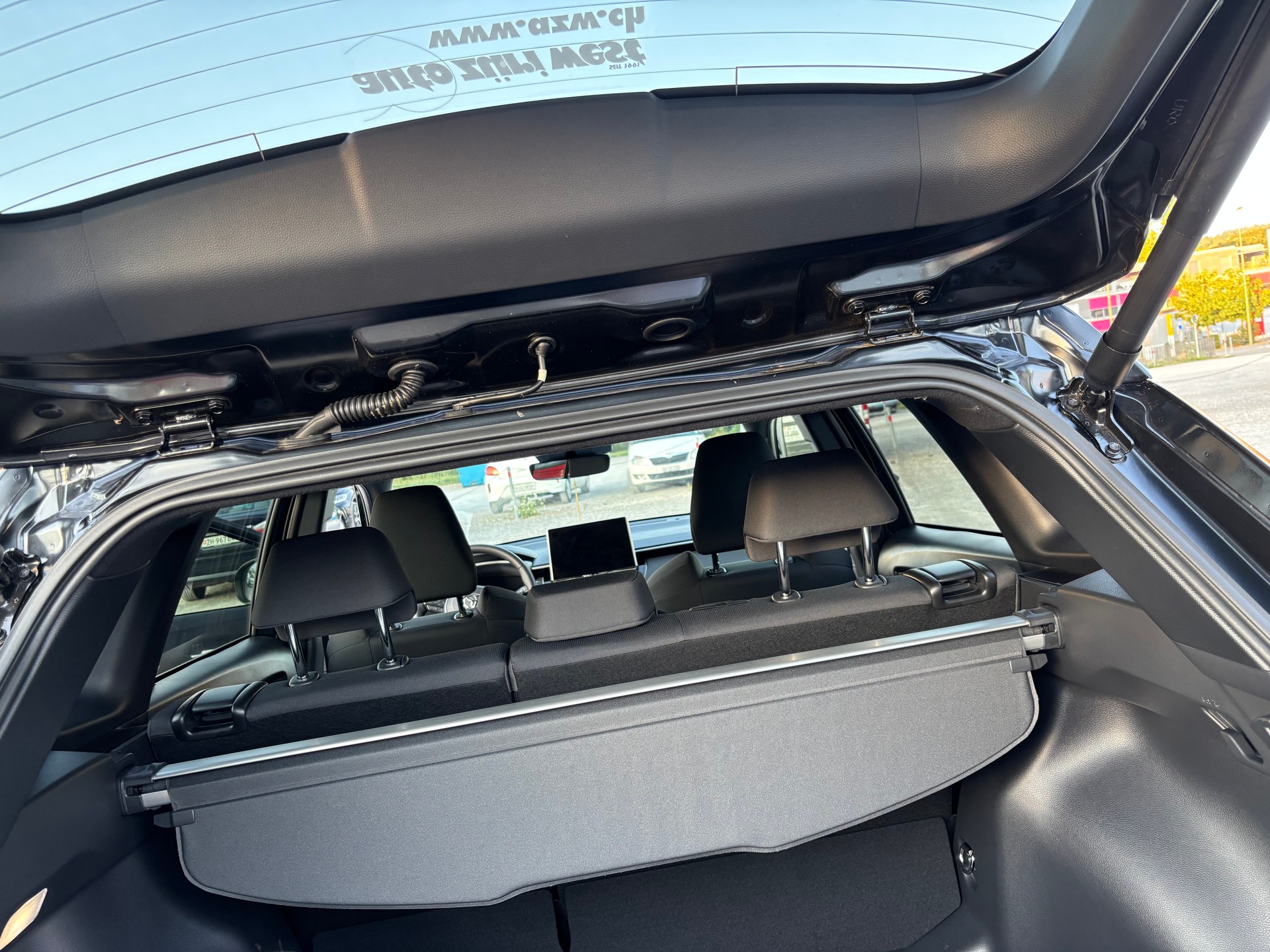 TOYOTA 1.8 Trend e-CVT A Comfort-image-1