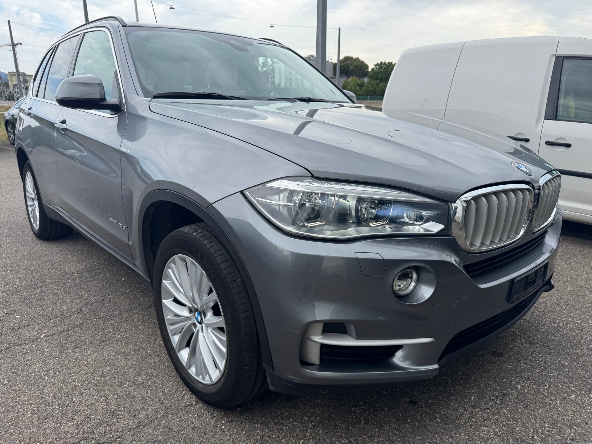 BMW X5 xDrive 40d Steptronic-image-1