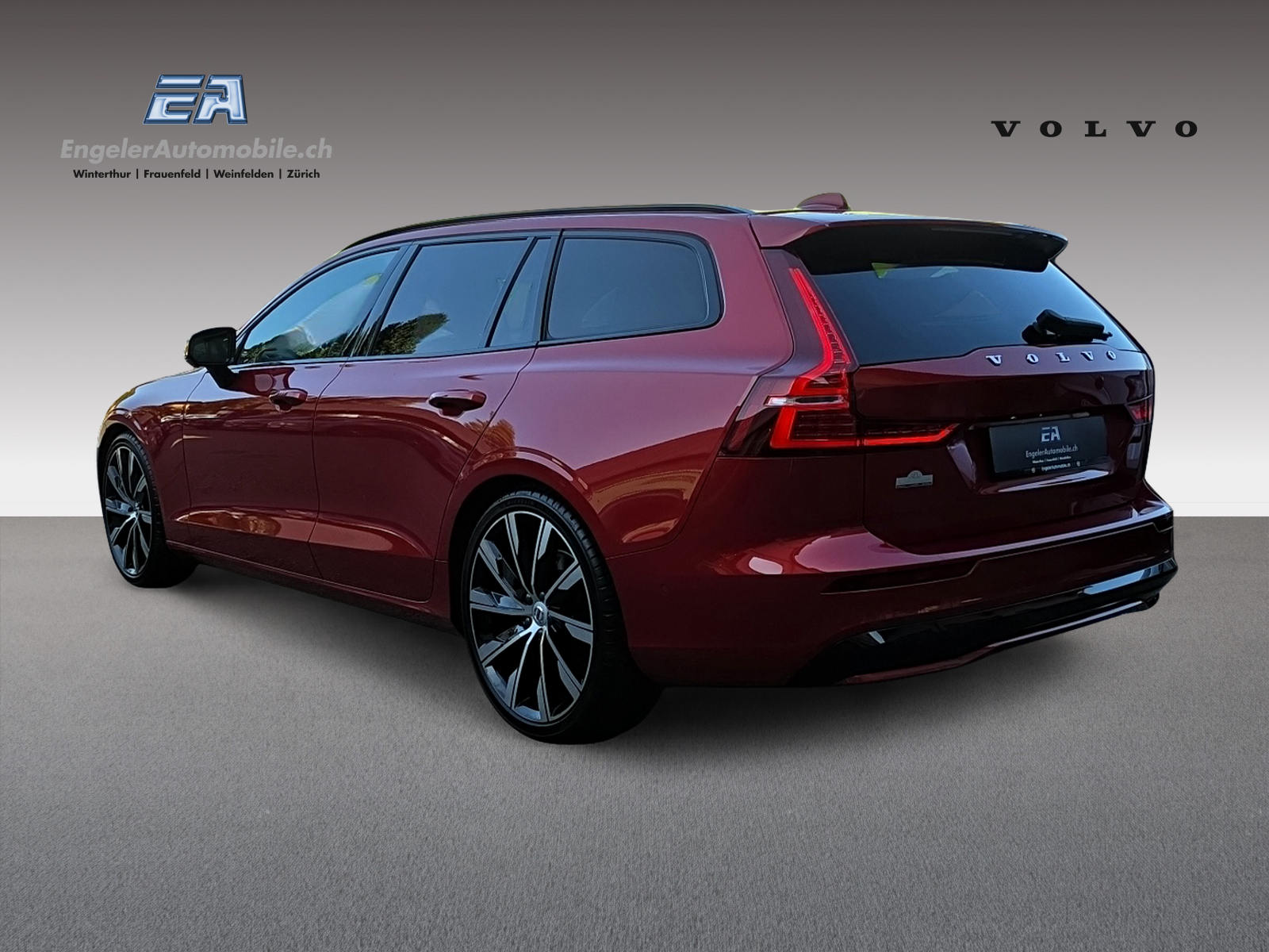 VOLVO V60 2.0 B4 Ultimate Dark-image-3