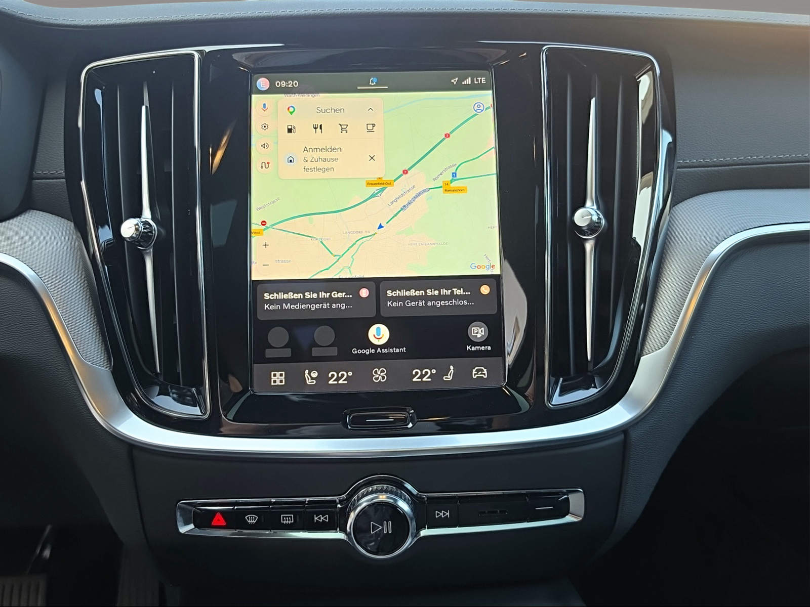 VOLVO V60 2.0 B4 Ultimate Dark-image-11