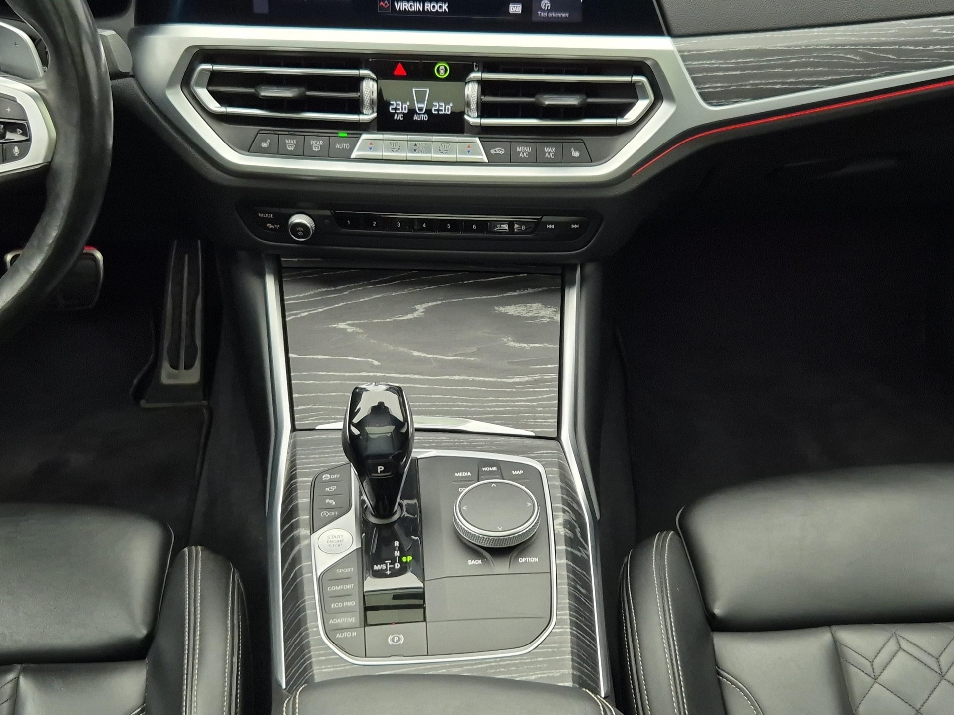 BMW M340i xDrive Touring-image-15