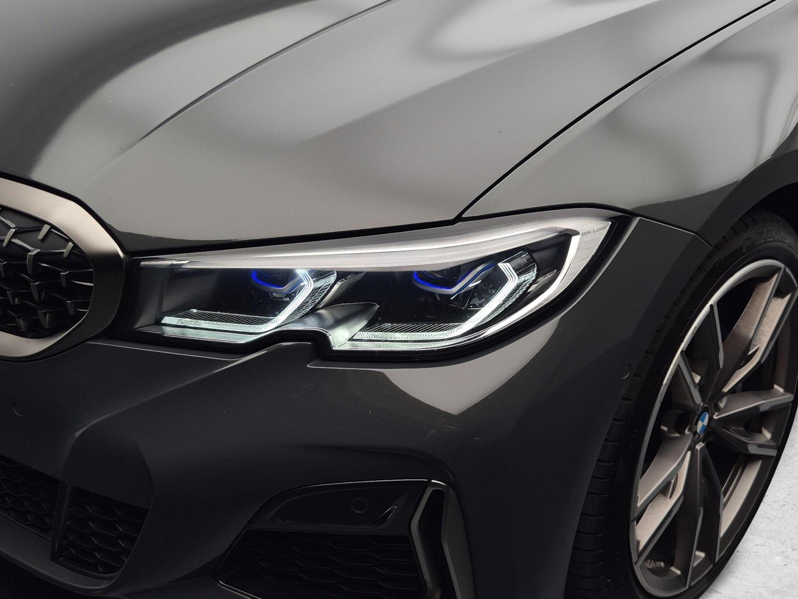 BMW M340i xDrive Touring-image-18