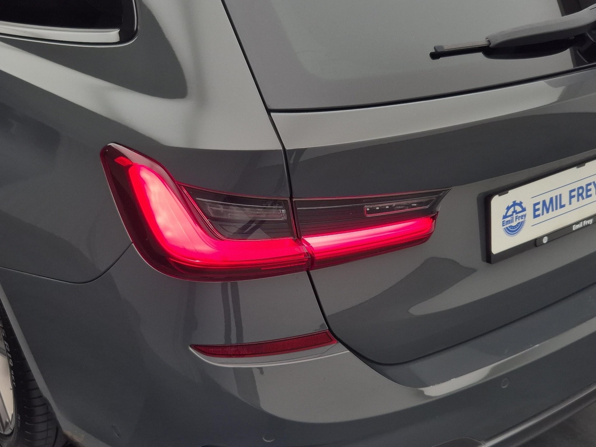 BMW M340i xDrive Touring-image-19