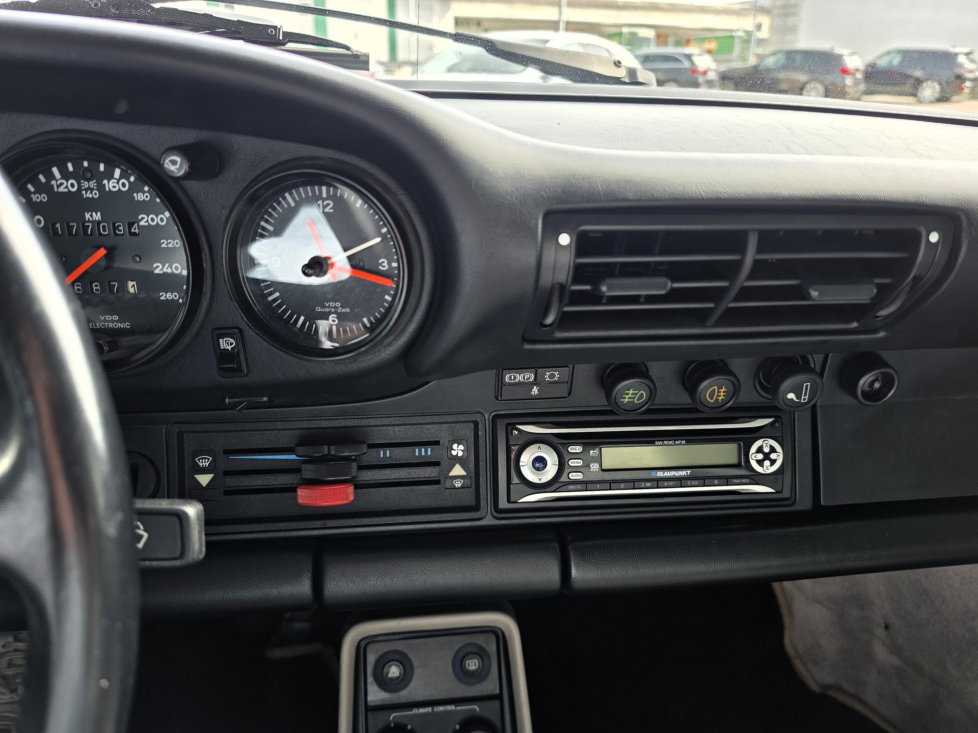 PORSCHE 911 Carrera Targa Veteranenfahrzeug-image-13