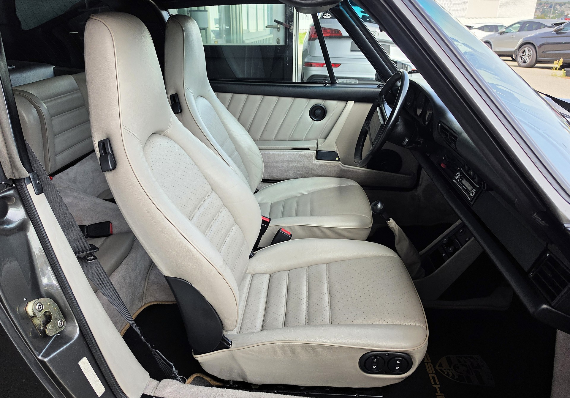 PORSCHE 911 Carrera Targa Veteranenfahrzeug-image-5