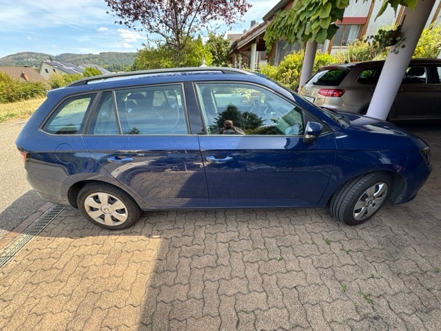 SKODA 1.2 TSI Style DSG-image-5