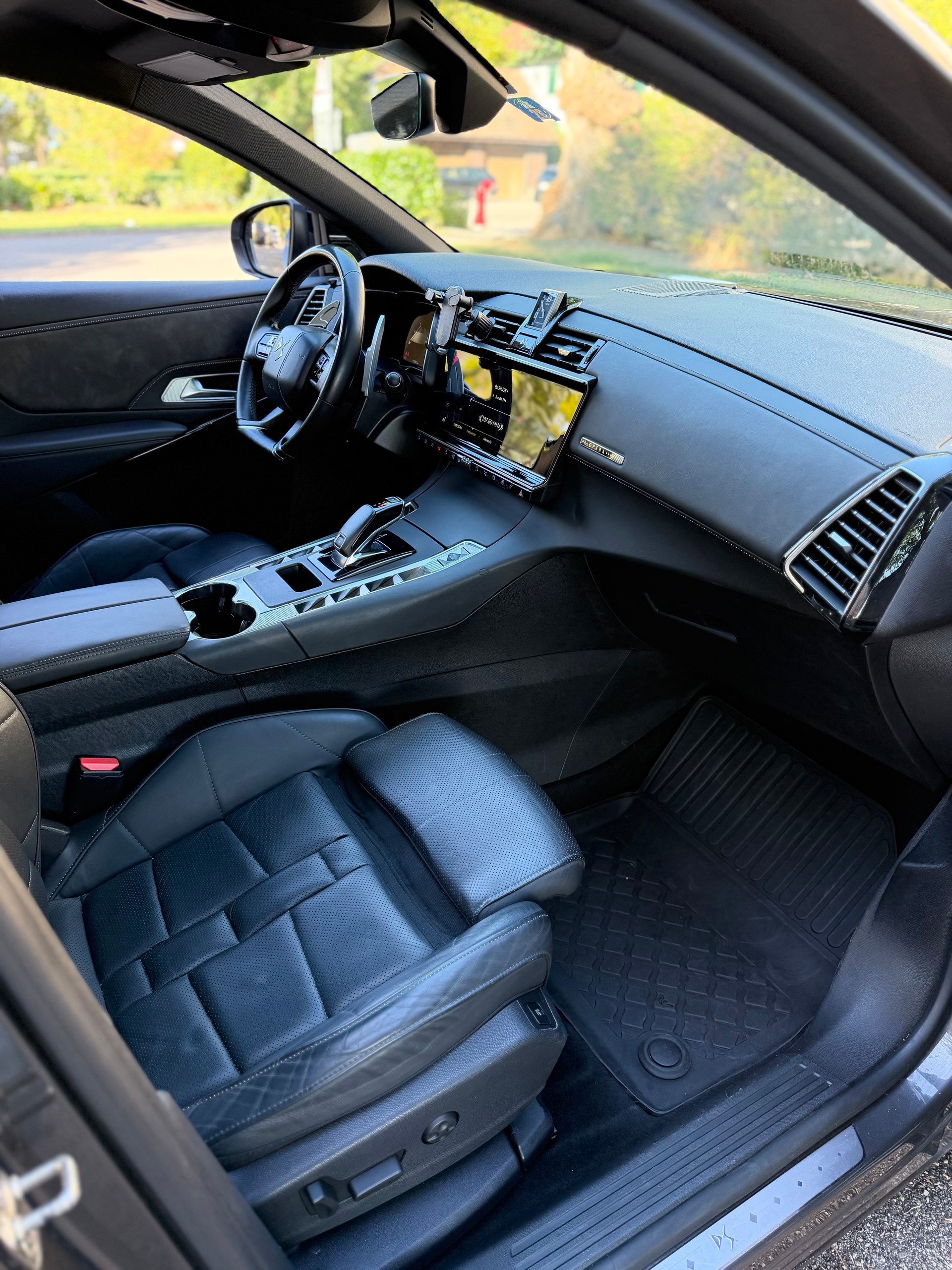 DS AUTOMOBILES 1.6 PureTech 225 So Chic-image-14
