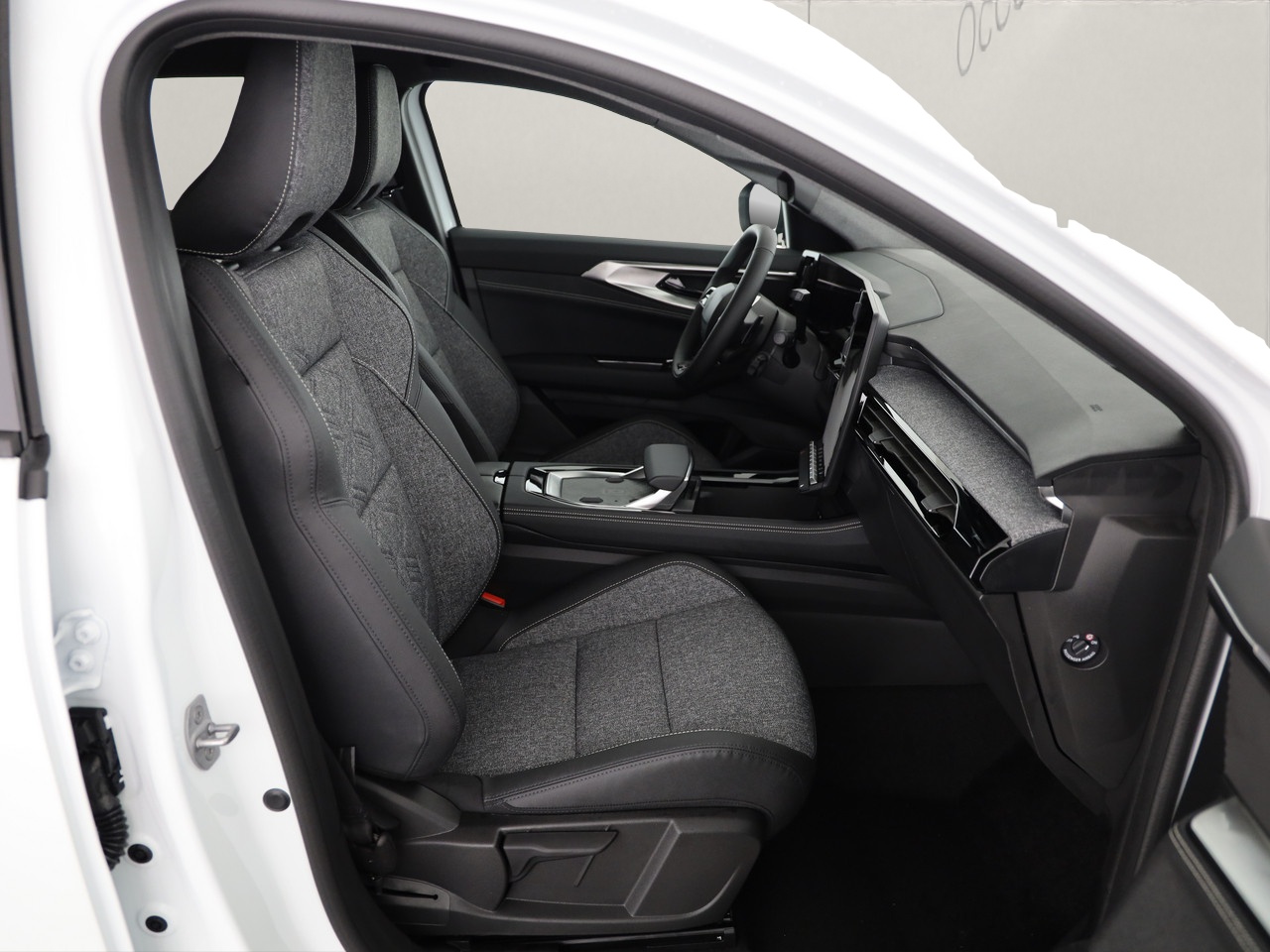 RENAULT Austral 1.2 E-Tech techno-image-6