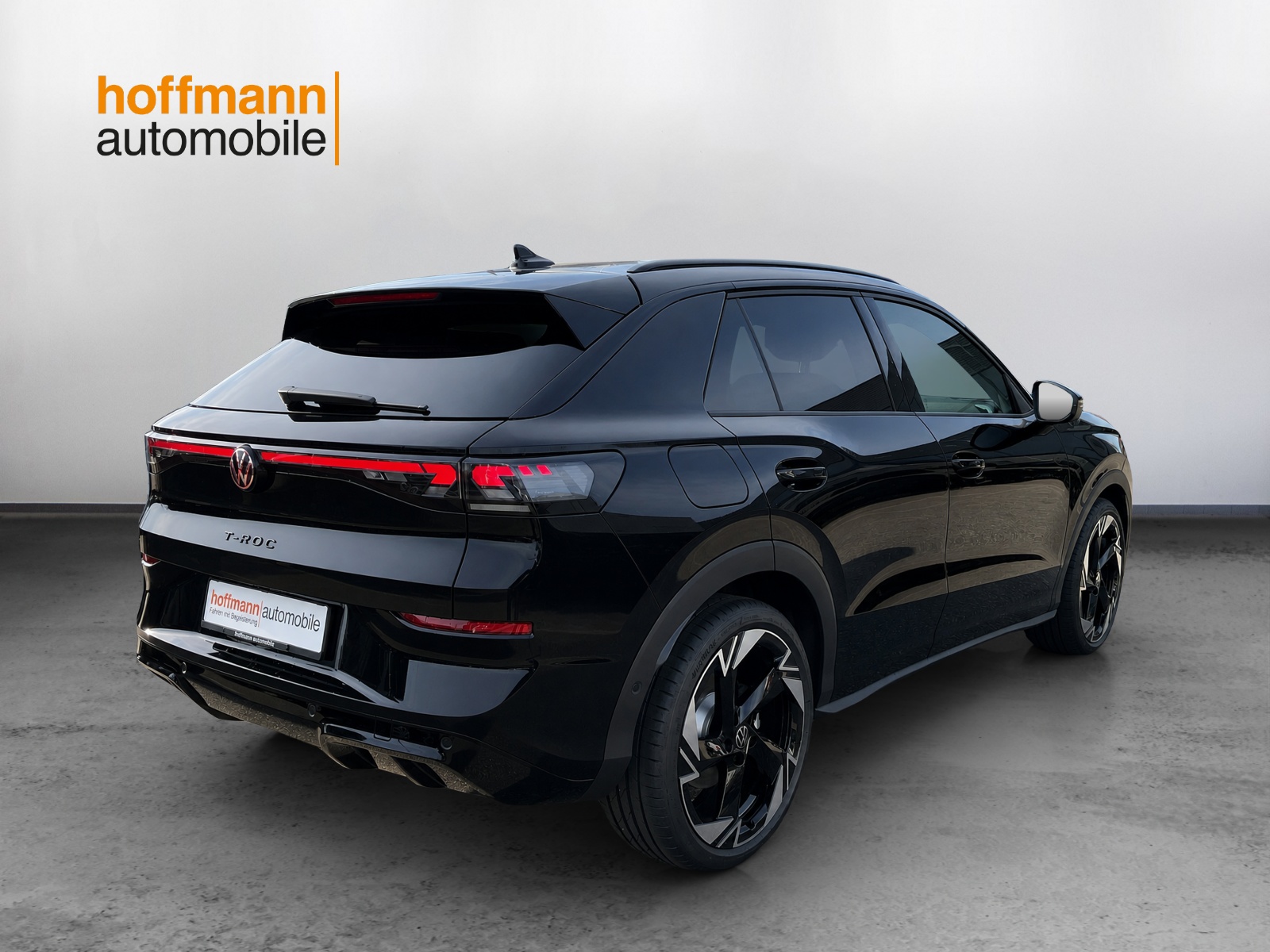VW T-Roc 1.5 eTSI mHEV R-Line DSG-showroom-element-3