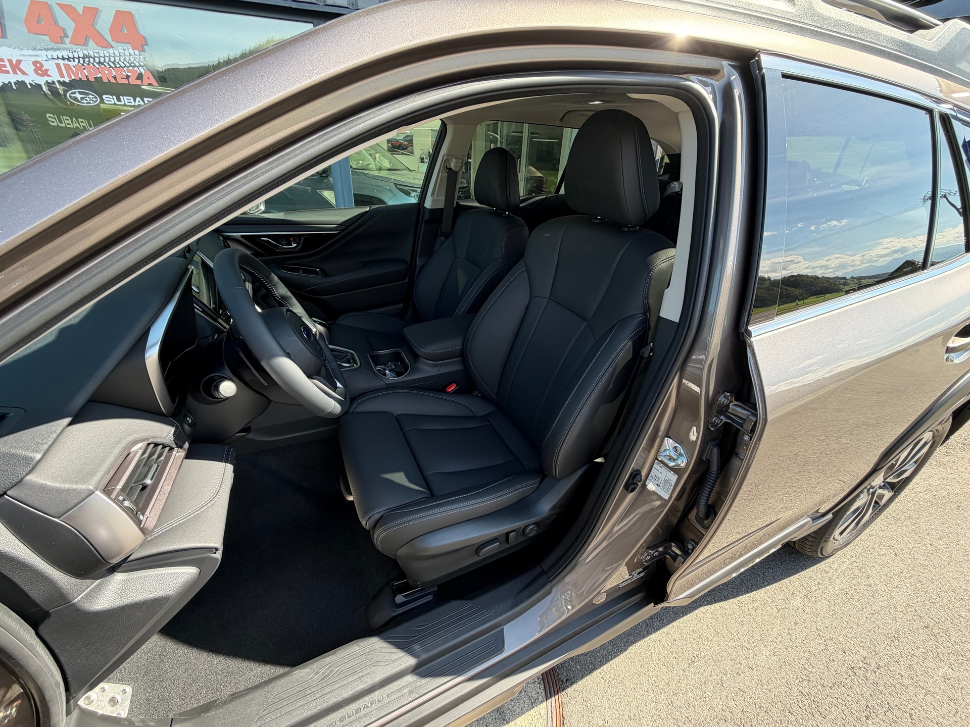 SUBARU Outback 2.5i Final Edition AWD Lineartronic-image-6