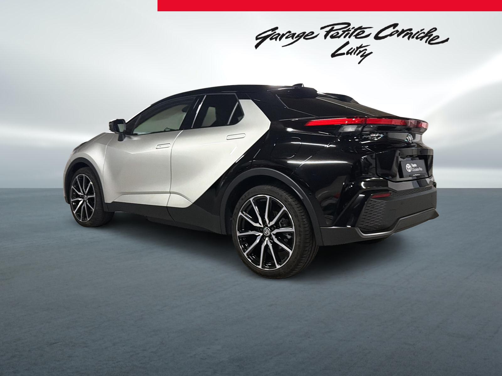 TOYOTA C-HR 2.0 PHEV GR Sport Premiere-image-4