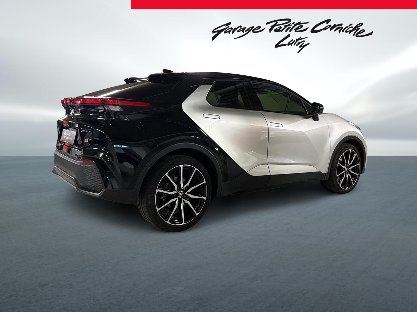 TOYOTA C-HR 2.0 PHEV GR Sport Premiere-image-5