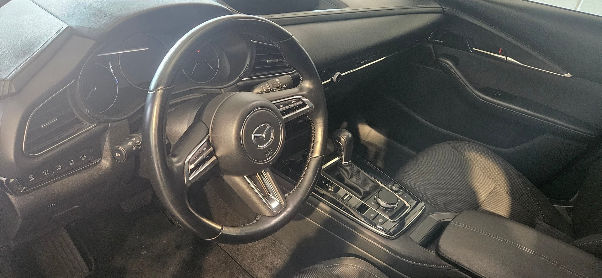 MAZDA CX-30 SKYACTIV-X 186 M Hybrid AWD Revolution Automat-image-10