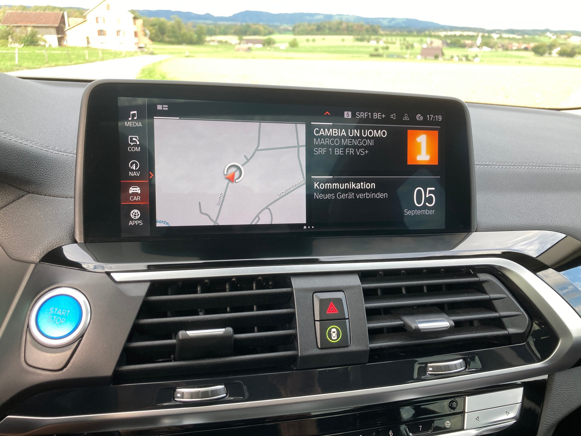 BMW iX3-image-13