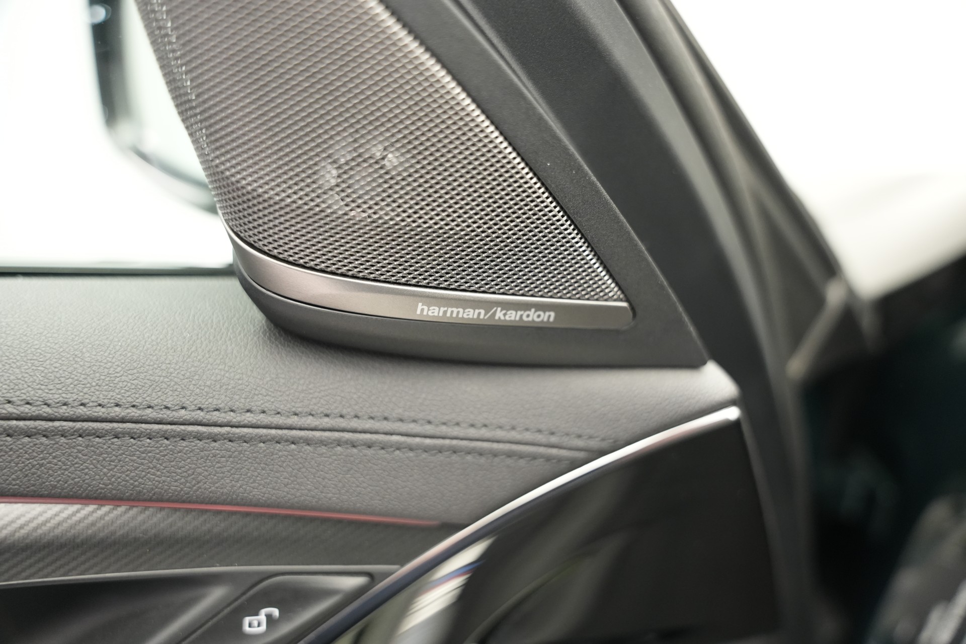 BMW M5 xDrive Competition Drivelogic *Sanremo Grün*-image-31