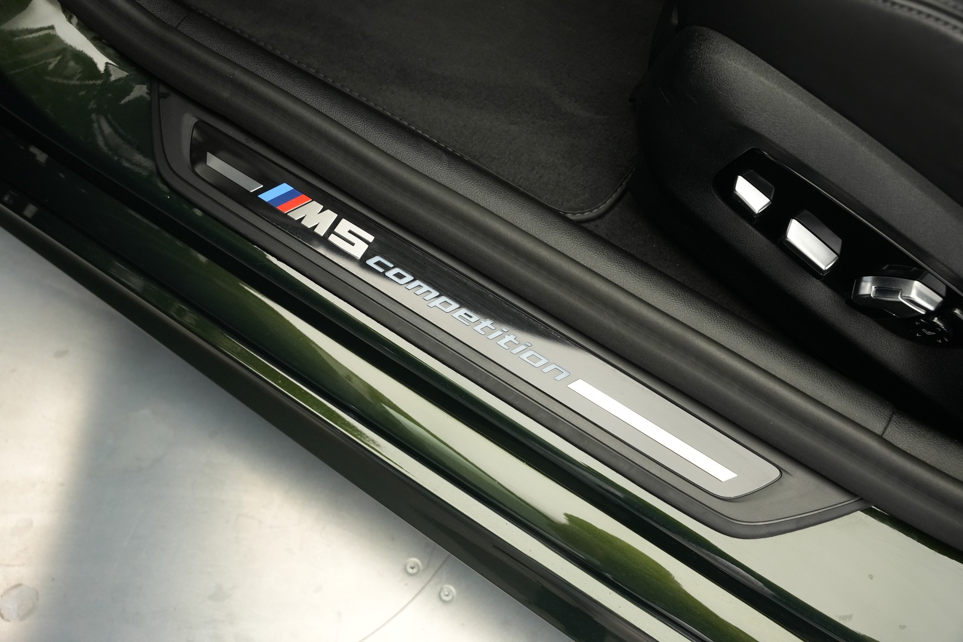 BMW M5 xDrive Competition Drivelogic *Sanremo Grün*-image-39