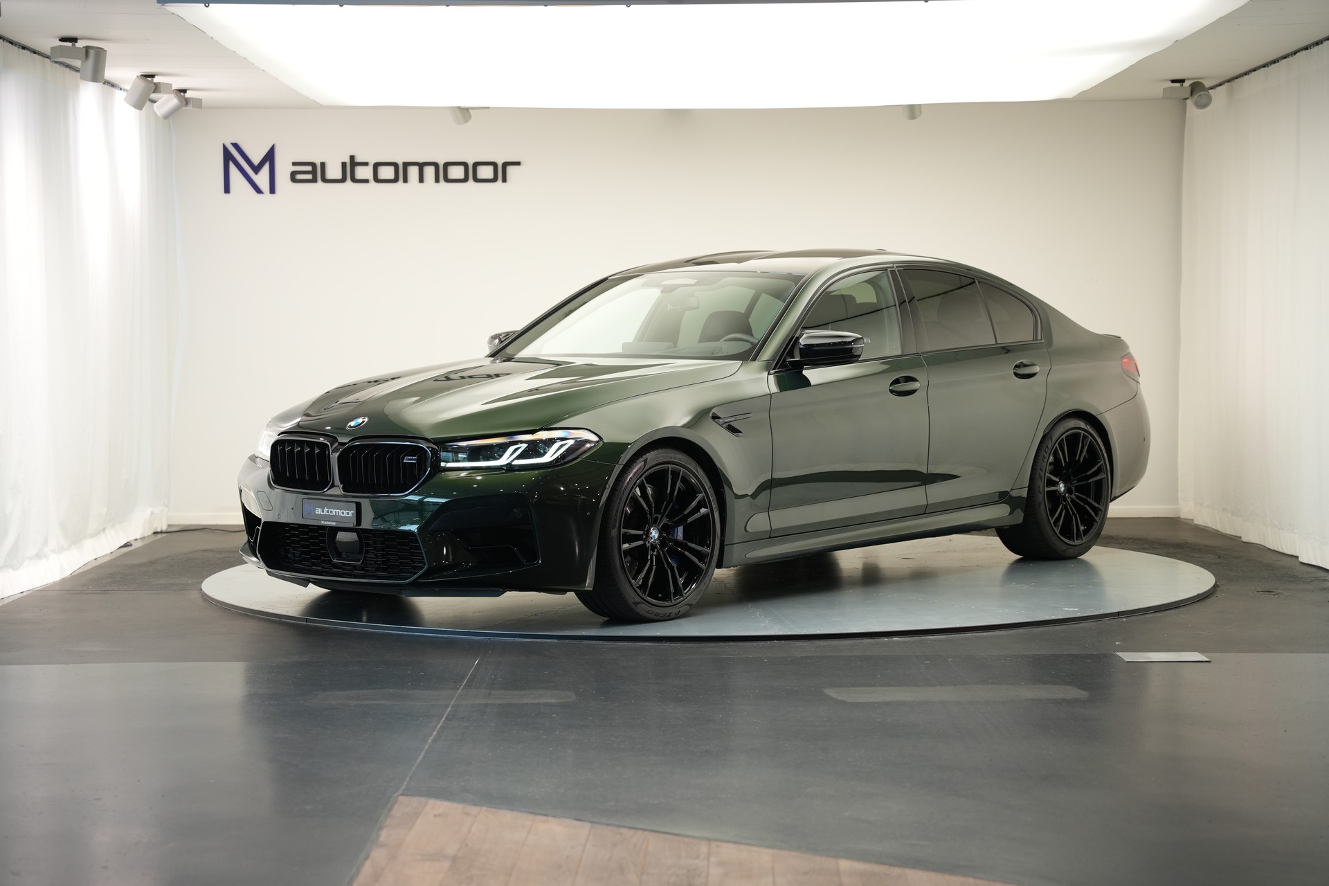 BMW M5 xDrive Competition Drivelogic *Sanremo Grün*