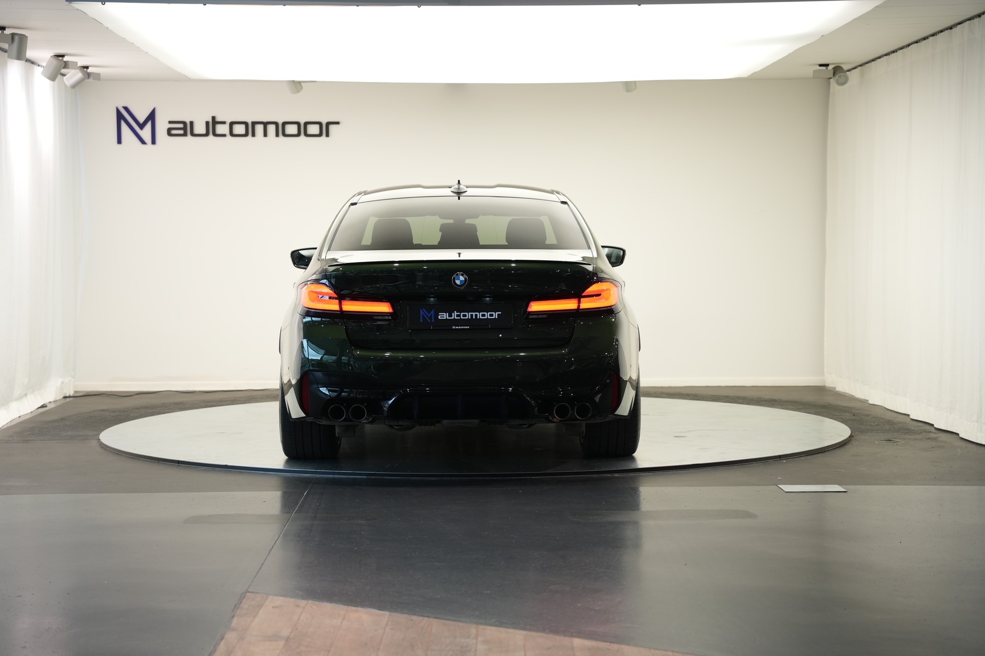 BMW M5 xDrive Competition Drivelogic *Sanremo Grün*-image-5