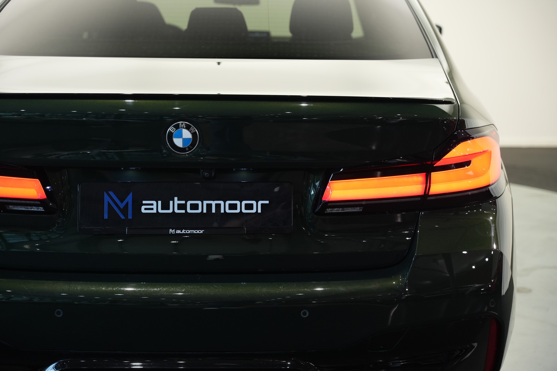 BMW M5 xDrive Competition Drivelogic *Sanremo Grün*-image-47