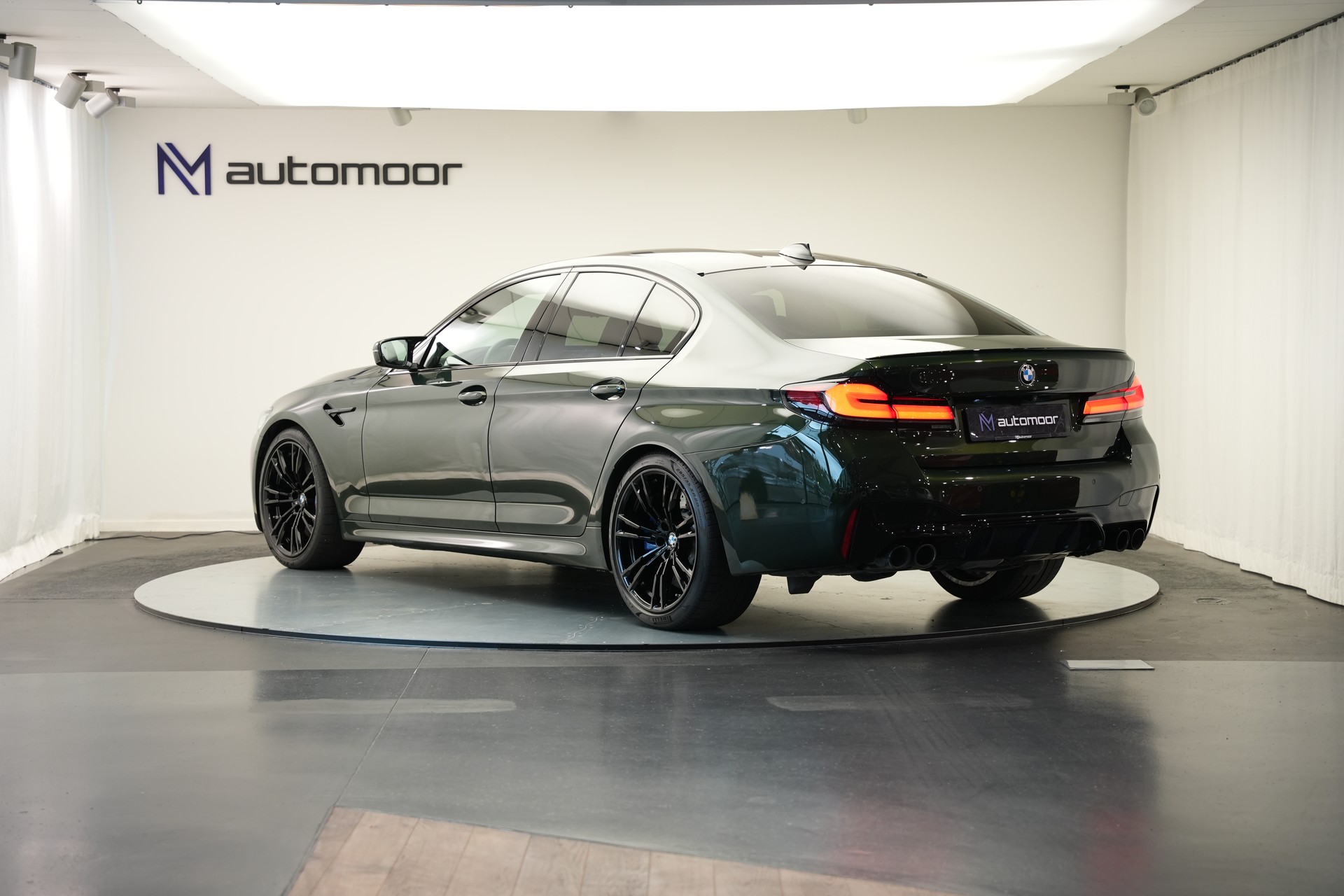 BMW M5 xDrive Competition Drivelogic *Sanremo Grün*-image-6