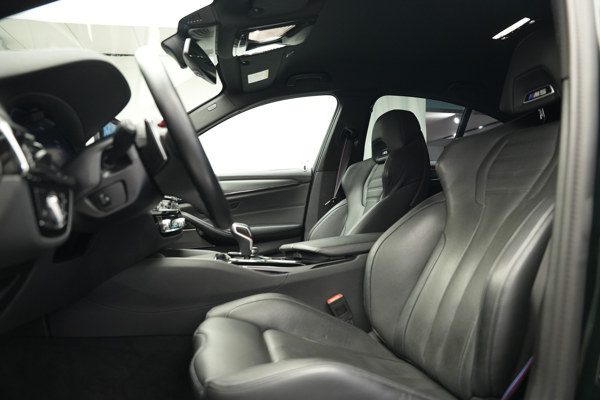 BMW M5 xDrive Competition Drivelogic *Sanremo Grün*-image-12