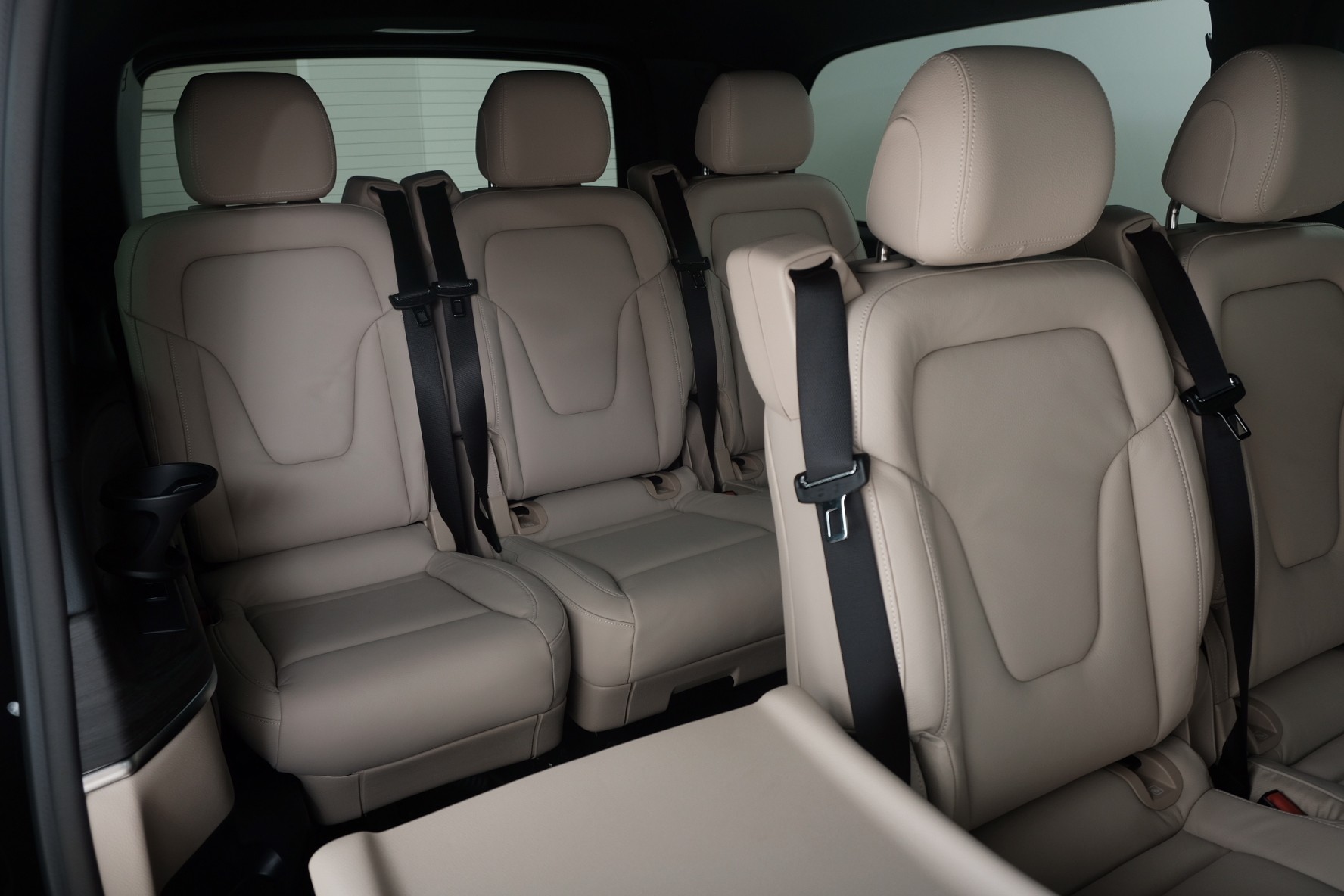 MERCEDES-BENZ V 250 d Avantgarde extra lang V447-image-11