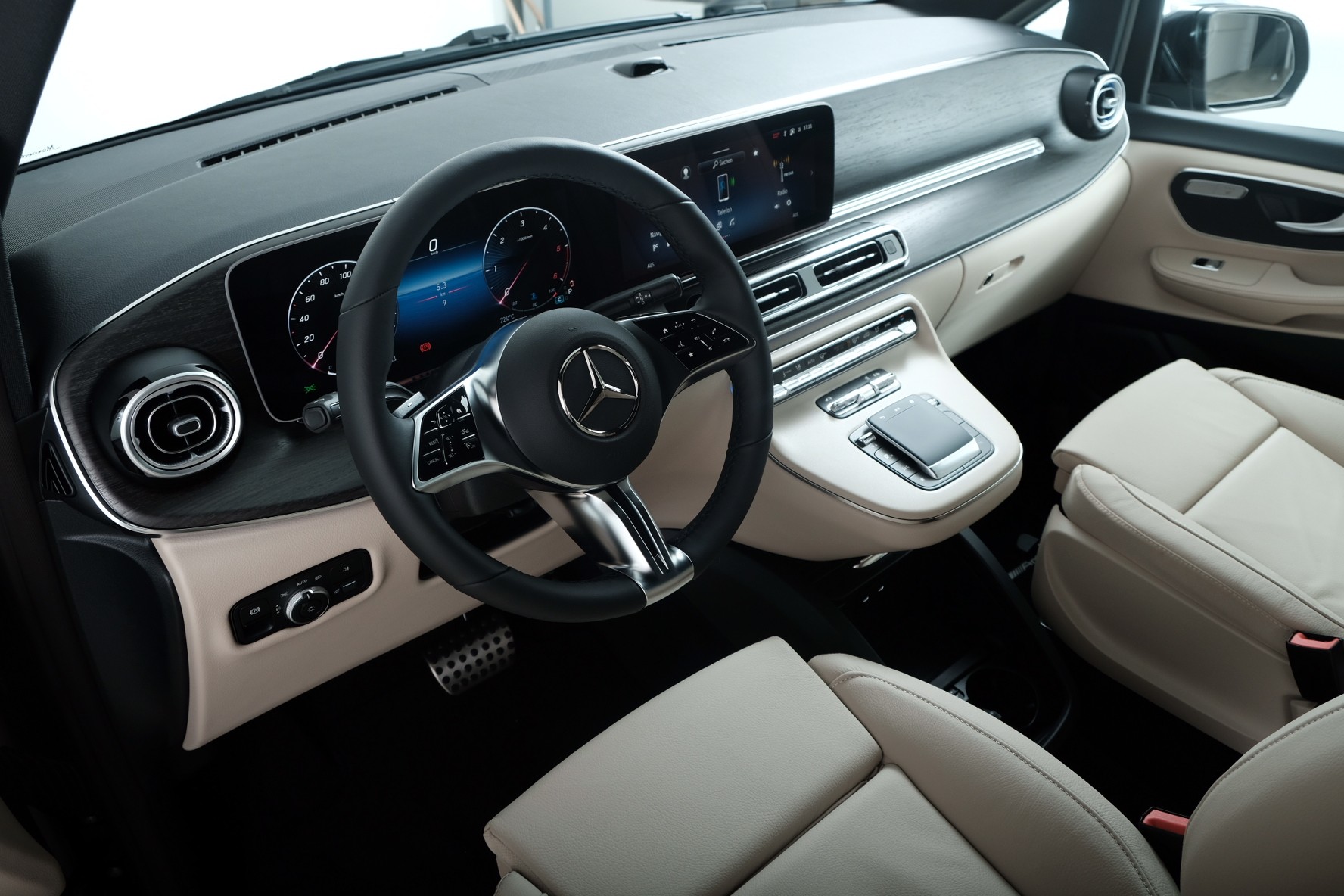 MERCEDES-BENZ V 250 d Avantgarde extra lang V447-image-8